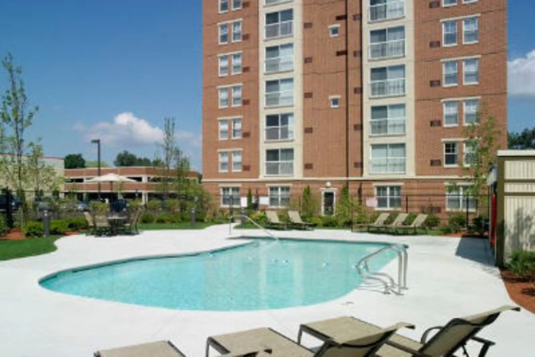 Cloverleaf Apartments Apartments Natick, MA 01760