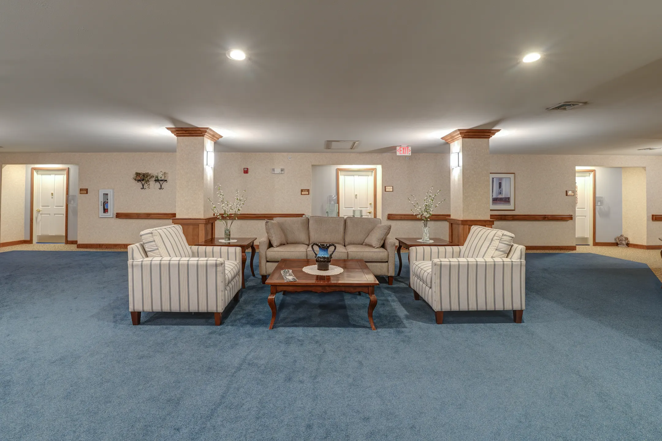 Living Room - Silvernail Senior Community - Pewaukee, WI