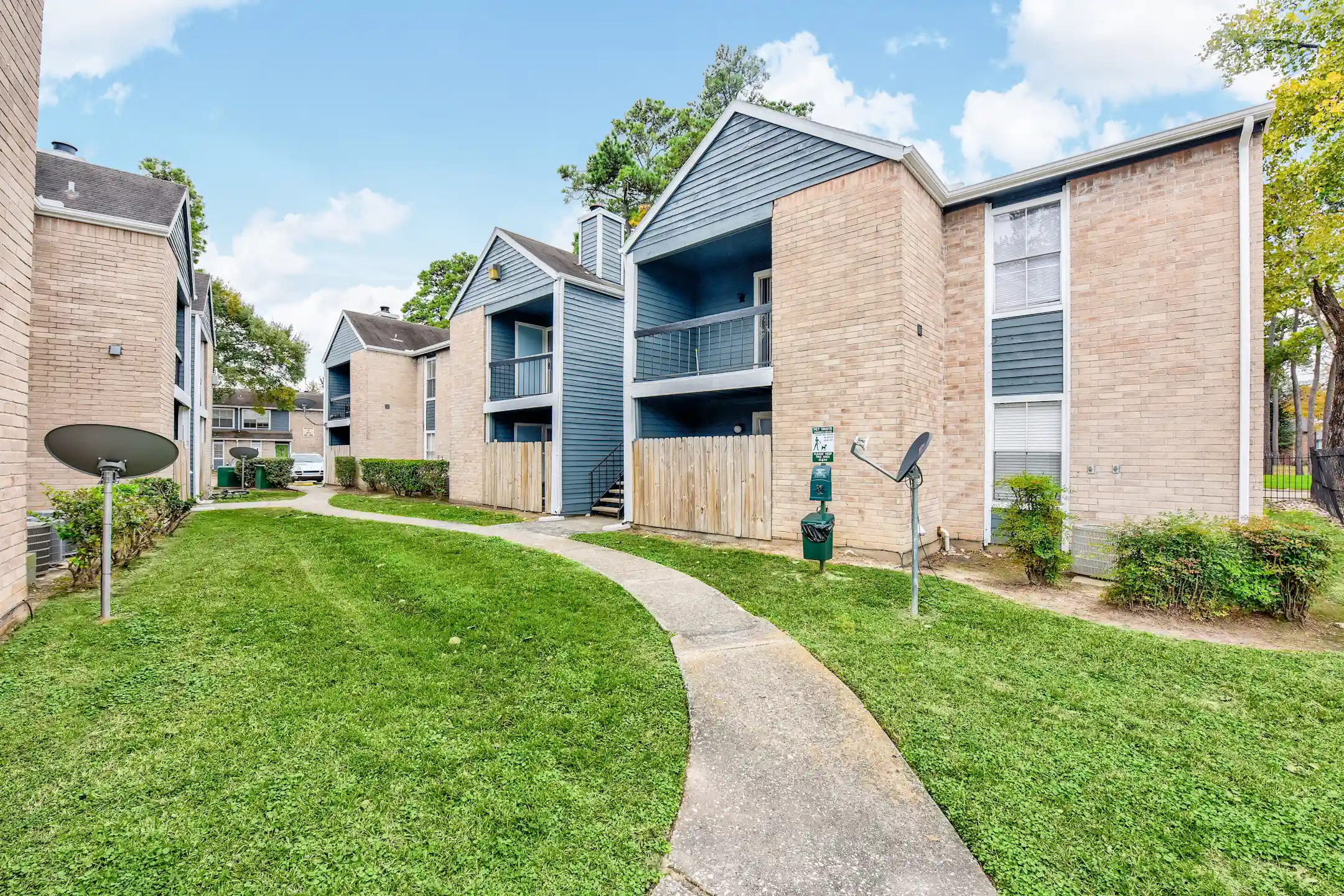 Glen Cove Apartments Houston, TX 77073