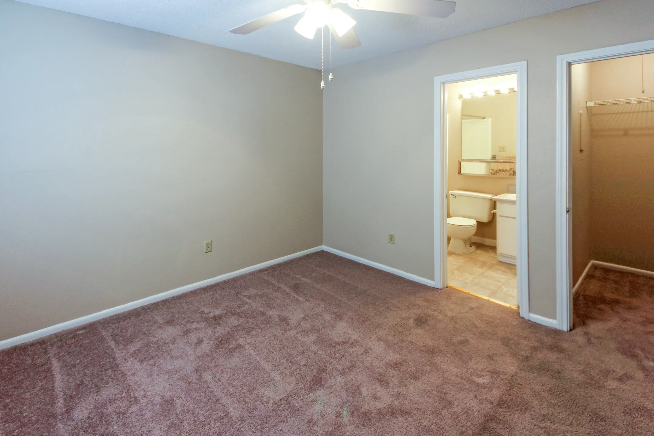 Covington Square Apartment Homes 4828 Zenith St Metairie, LA