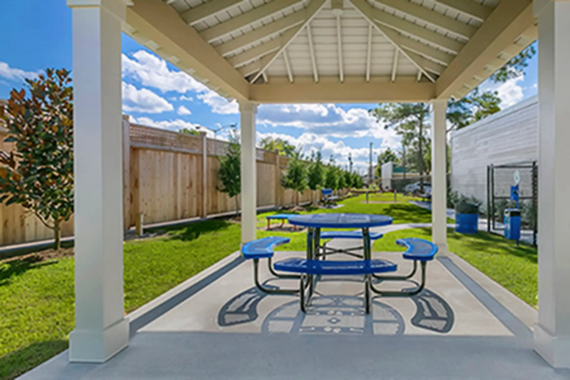 Clearwater Creek Apartments Elmwood, LA 70123