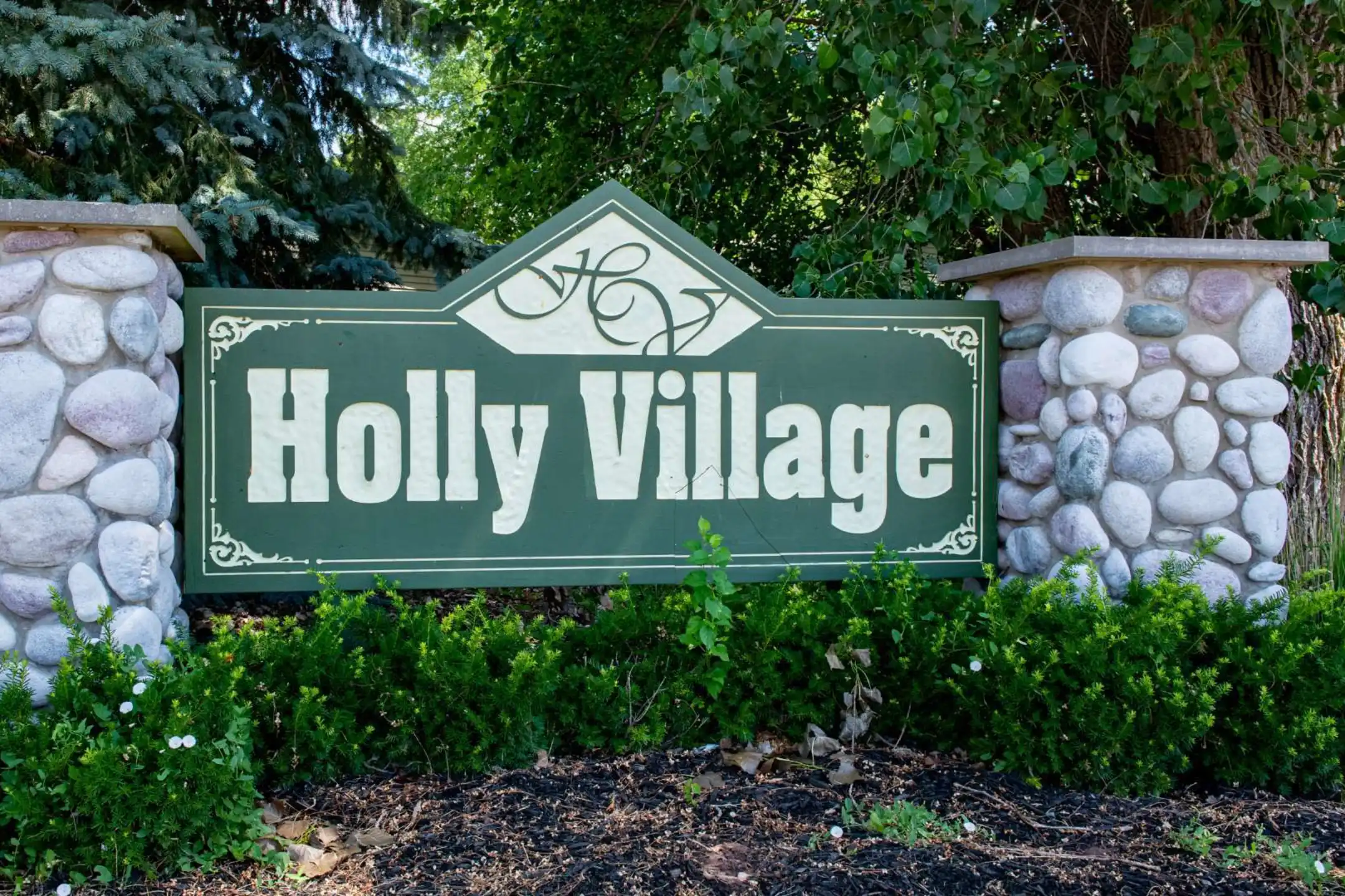 Hawaiian Gardens / Holly Village 40414261 Grange Hall Road, Site 1b