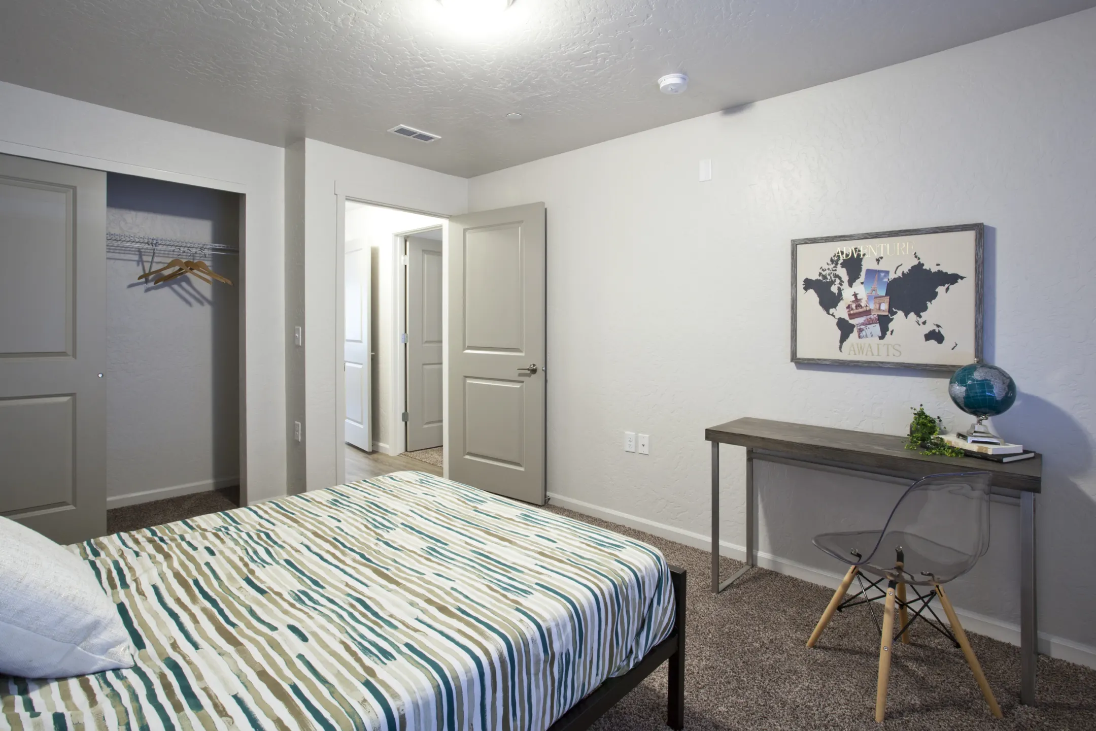 Bedroom - Riverview Loft Apartments - Spokane, WA