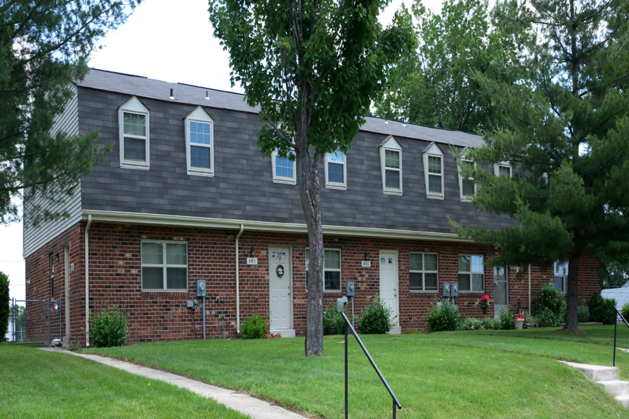 Kingston Townhomes 736 W Kingsway Rd Middle River, MD Apartments