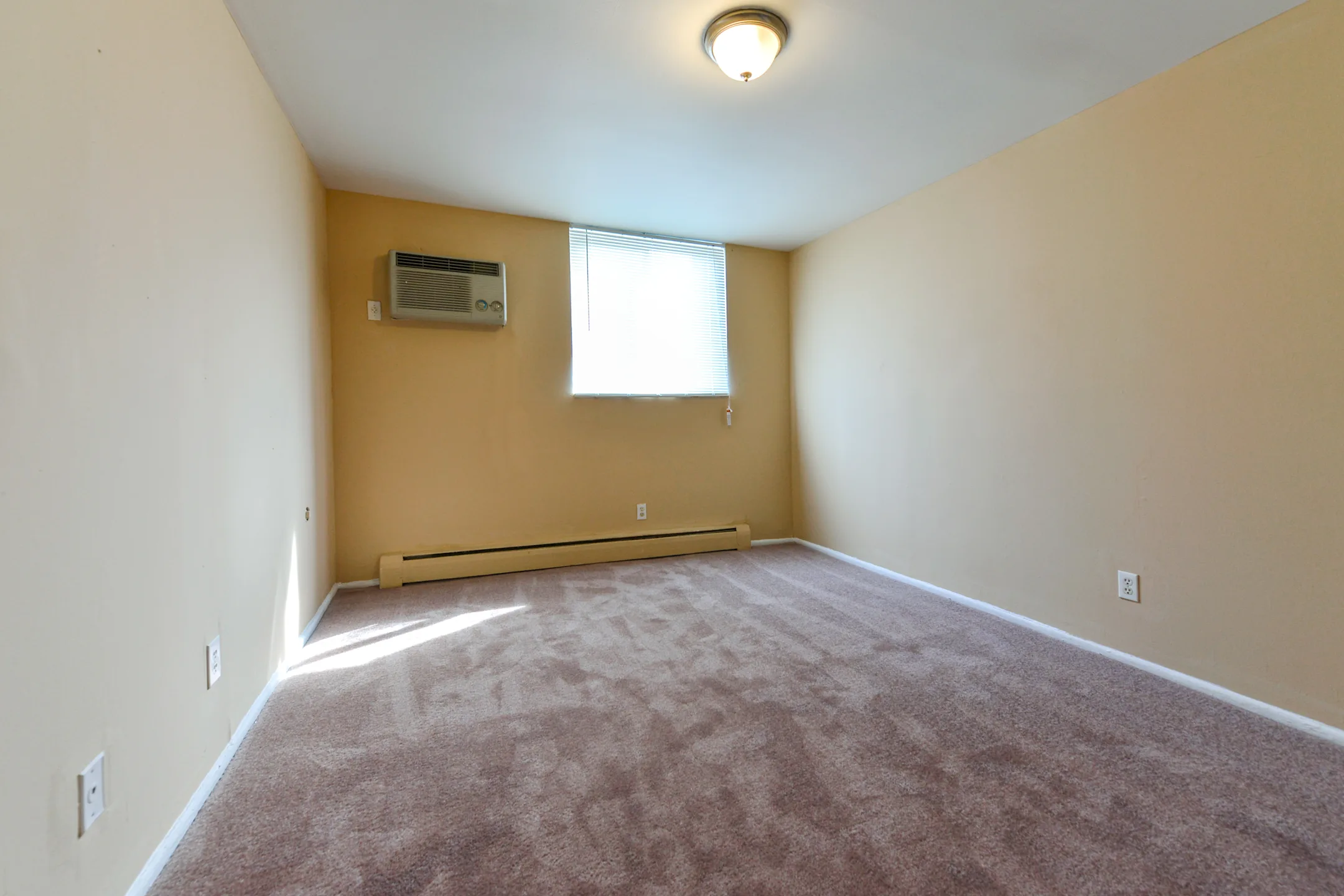 Winton Woods Apartments 4880 Winton Rd Cincinnati, OH Apartments