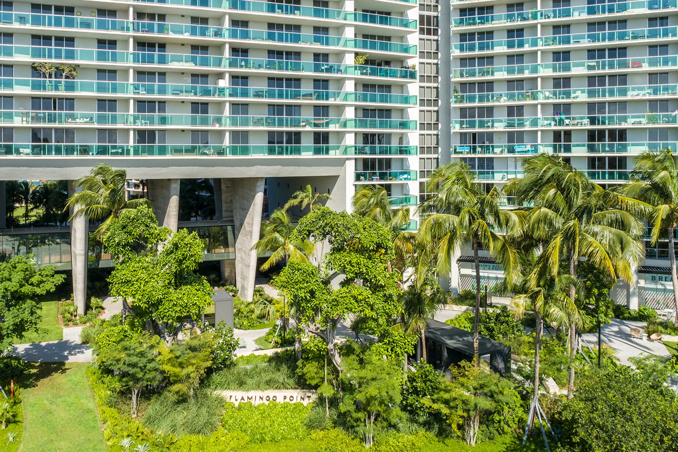 Building - Flamingo South Beach - Miami Beach, FL