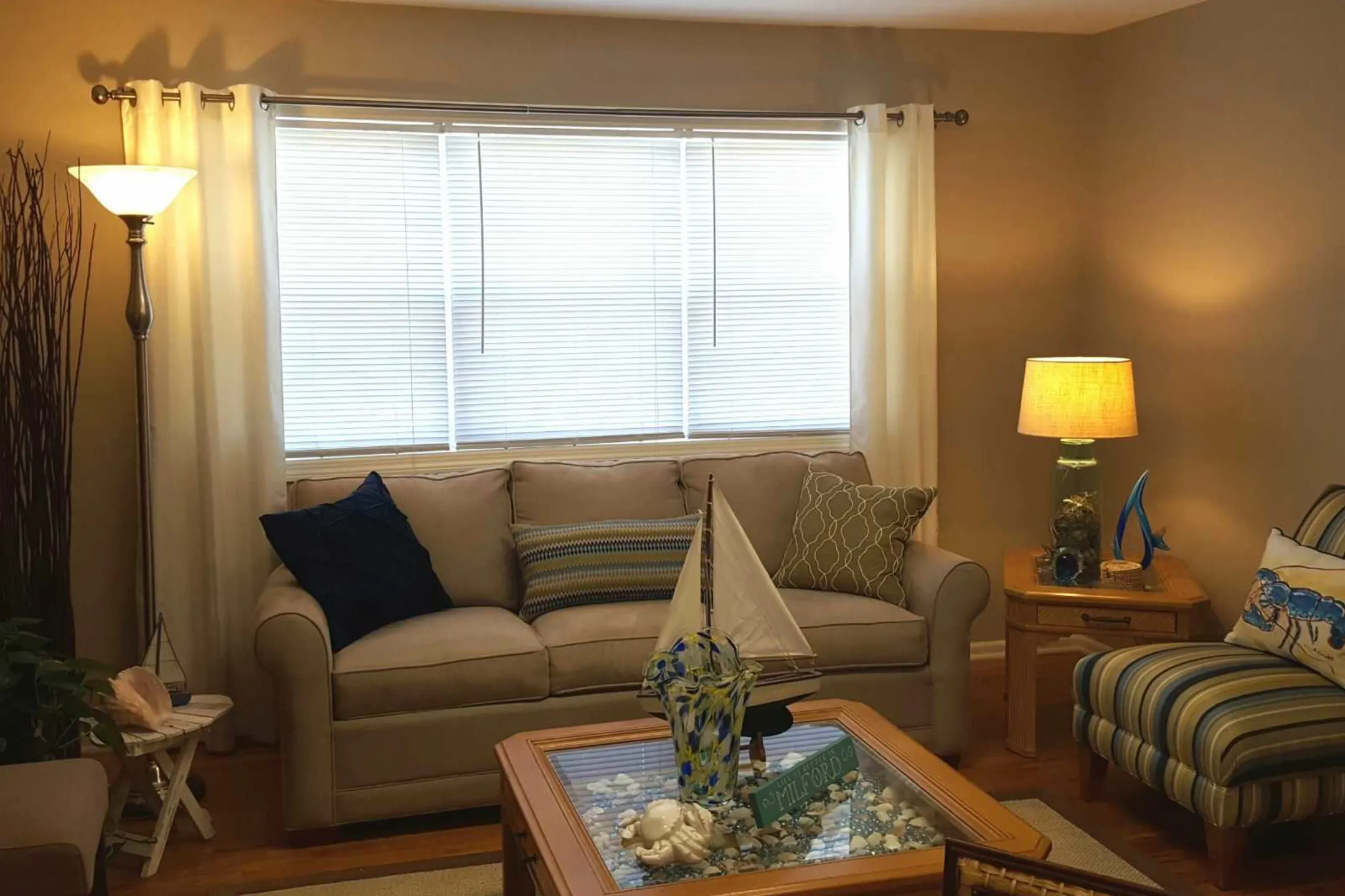 Milford Beach Apartments Milford CT 06460   Bbe5f5f4d8b9e41d6726f7c7f9baee57