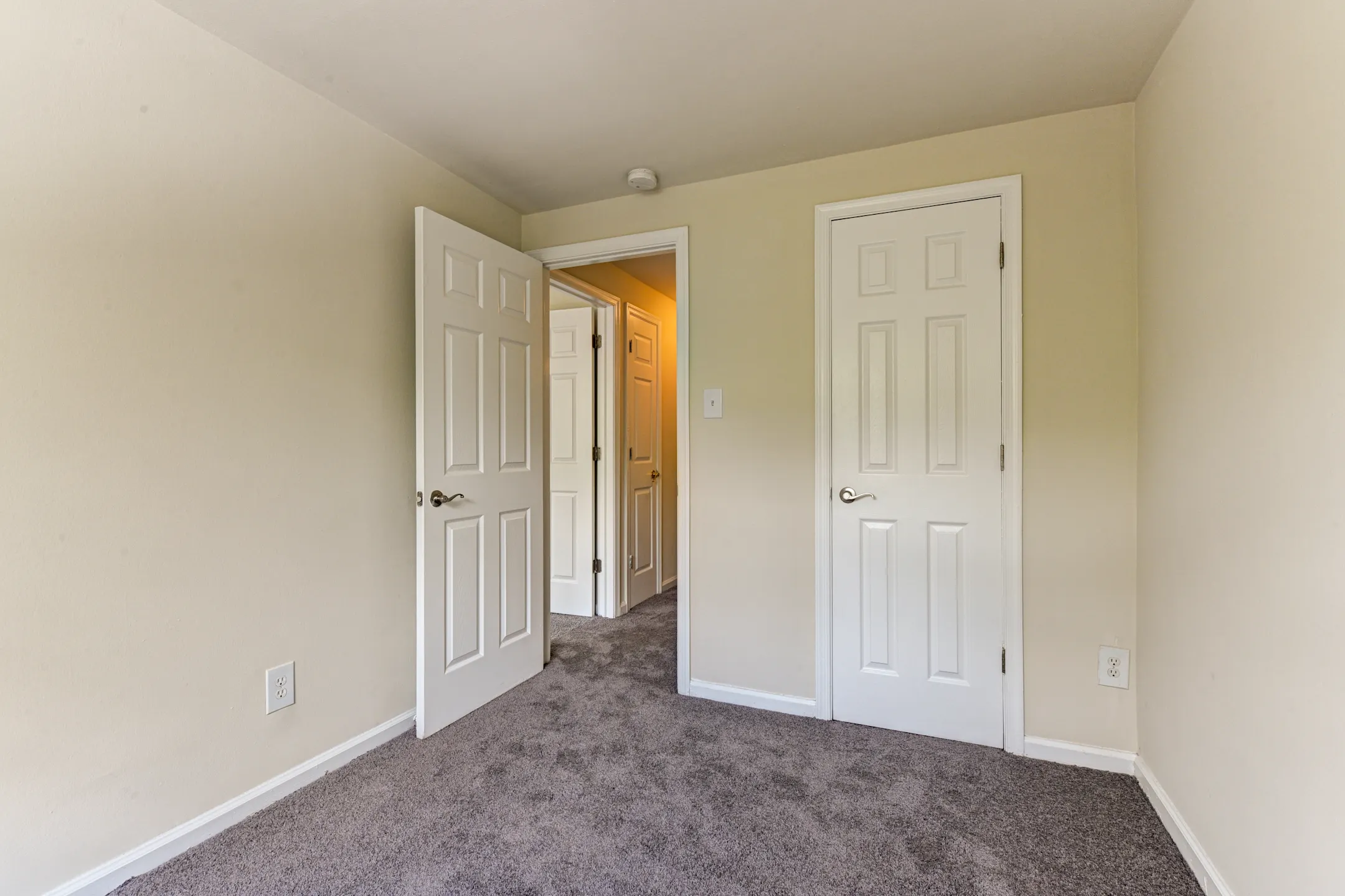 New Orleans Park Apartments Secane, PA 19018