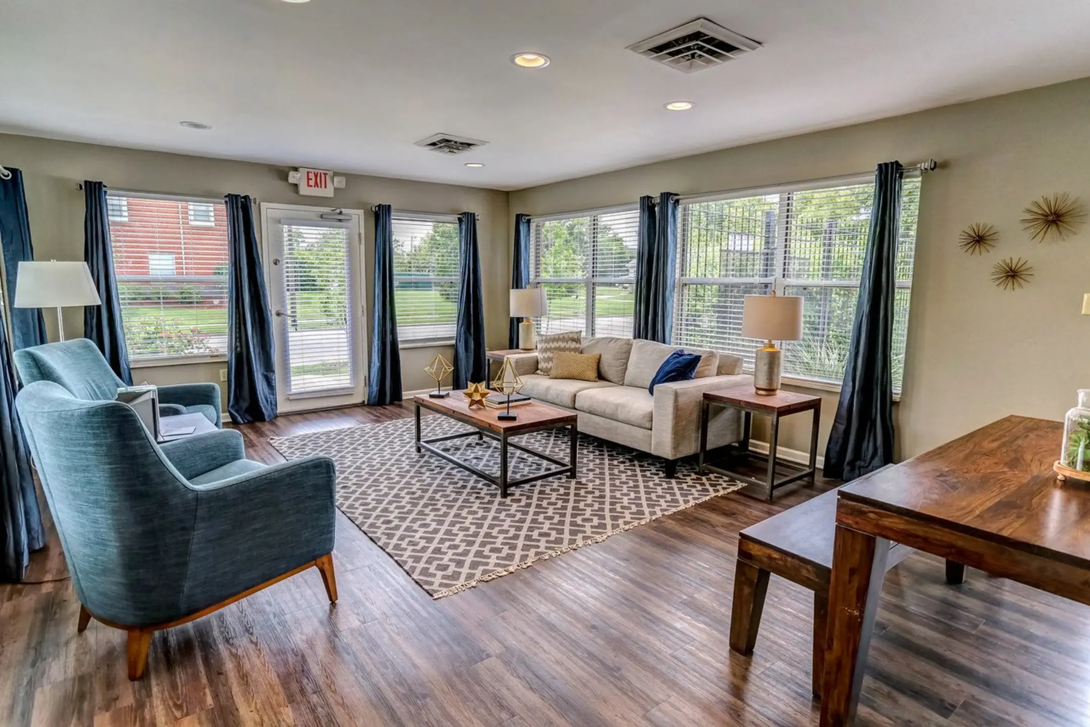 Living Room - Hampton Place - Louisville, KY