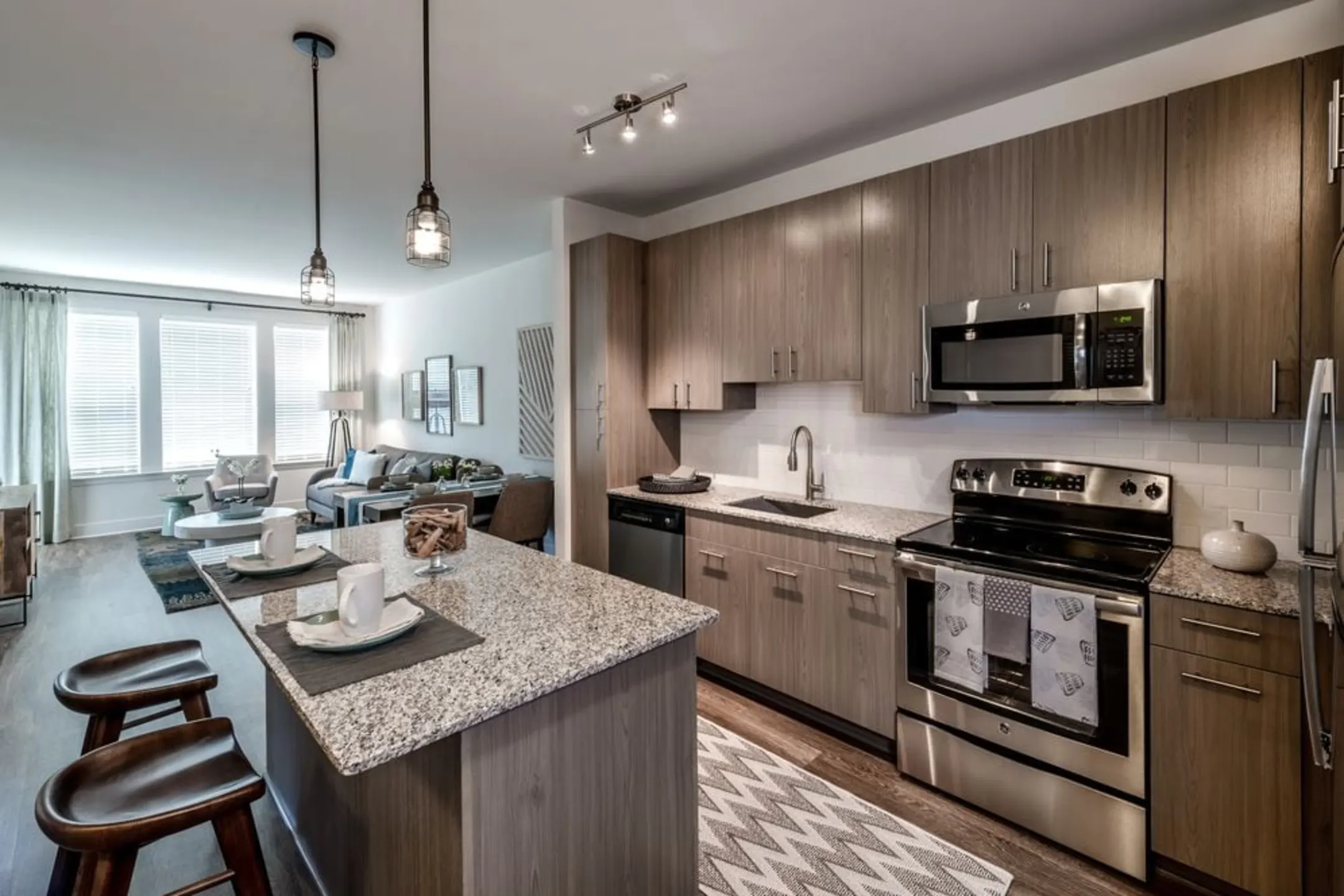 Avalon Arundel Crossing 820 Concorde Circle Linthicum Heights, MD