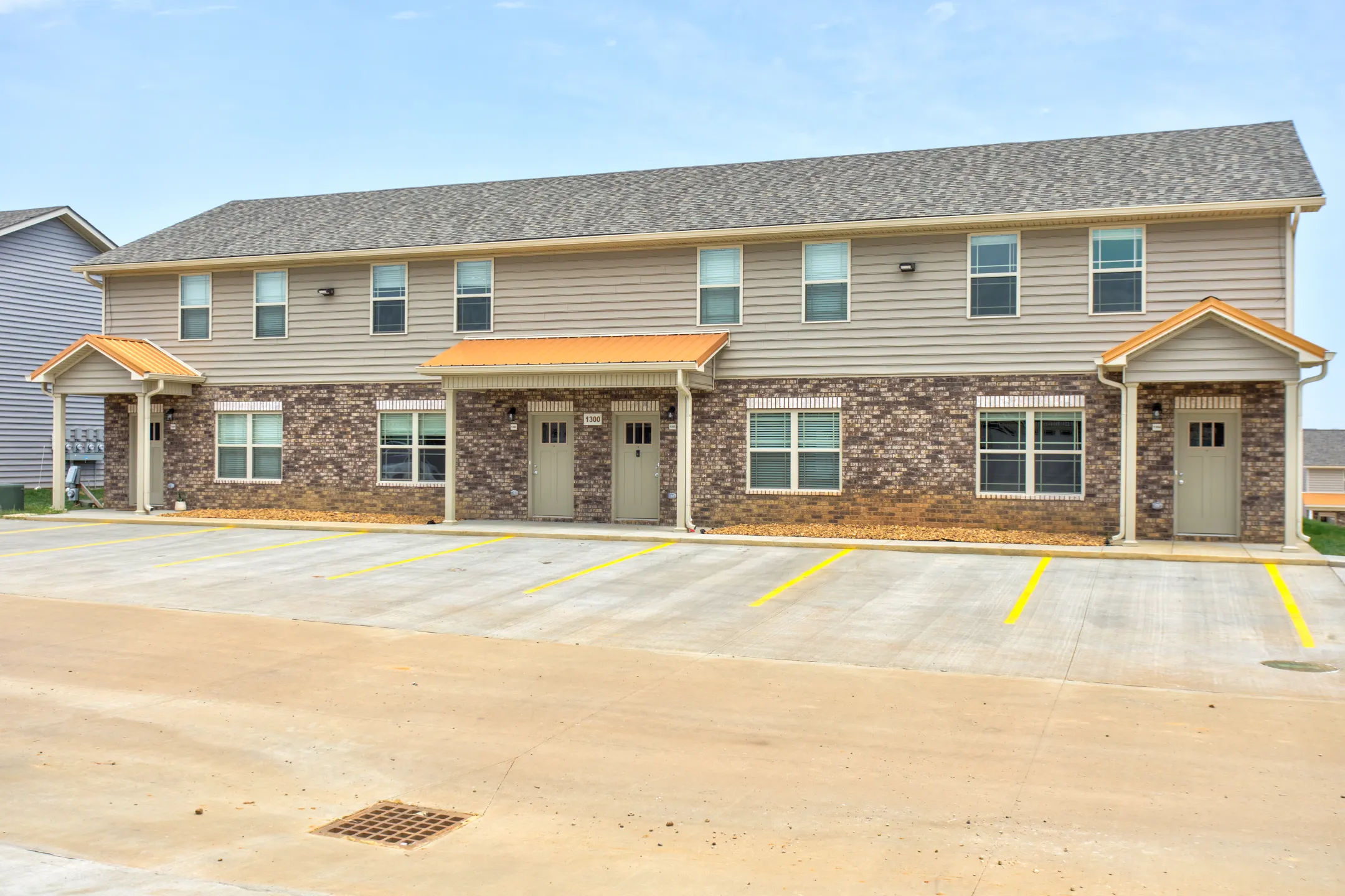 Copper Ridge Apartments Clarksville, TN 37040