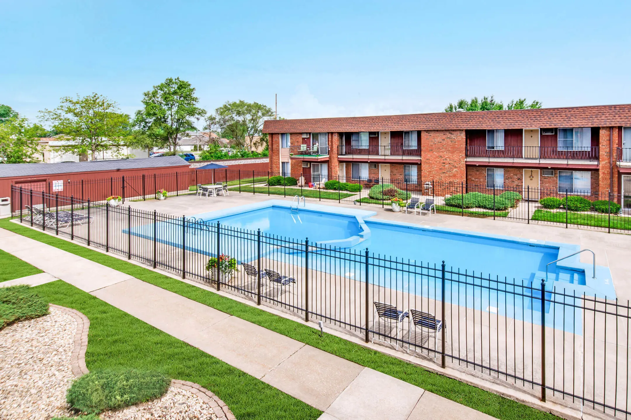 Pool - Barberry Apartments - Dyer, IN