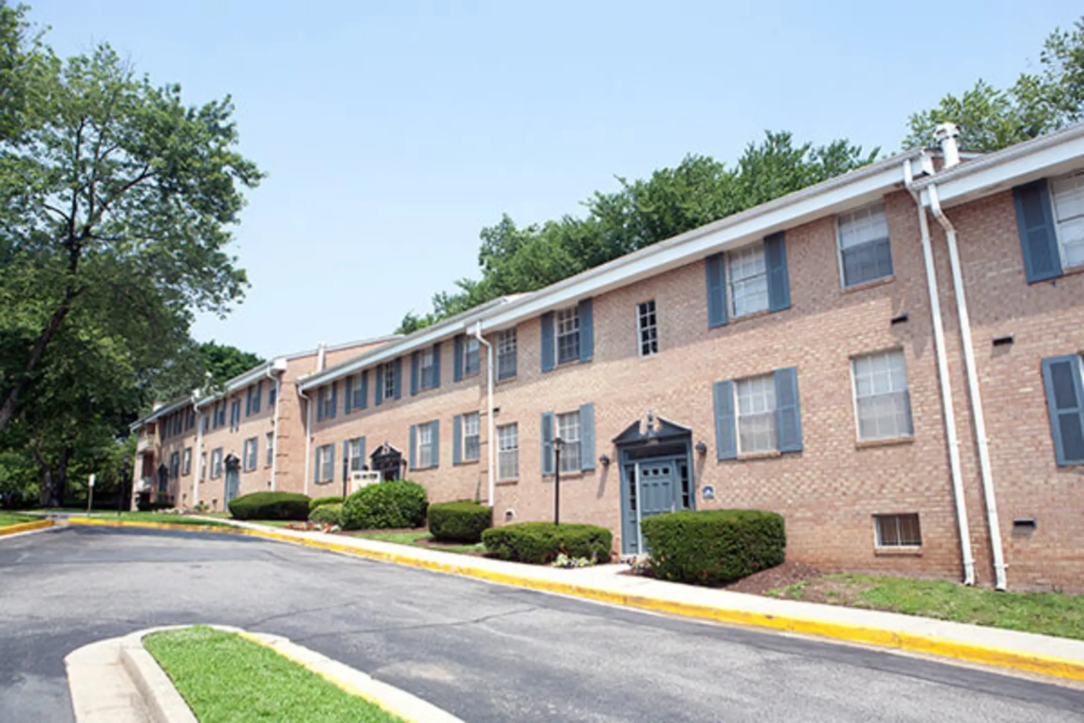 Finian #39 s Court 7756 Finns Ln Lanham MD Apartments for Rent Rent