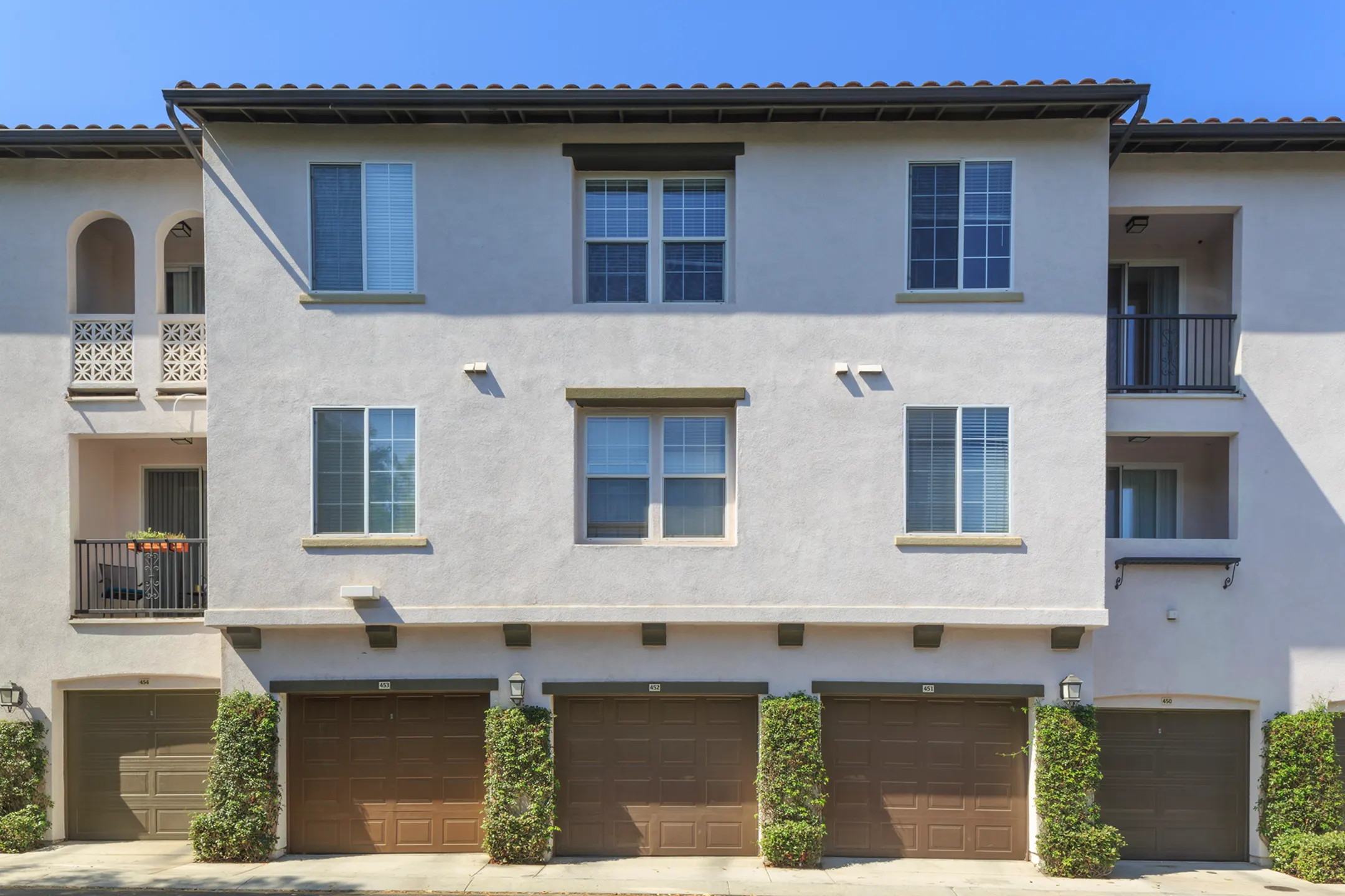 Anacapa Apartments Anaheim