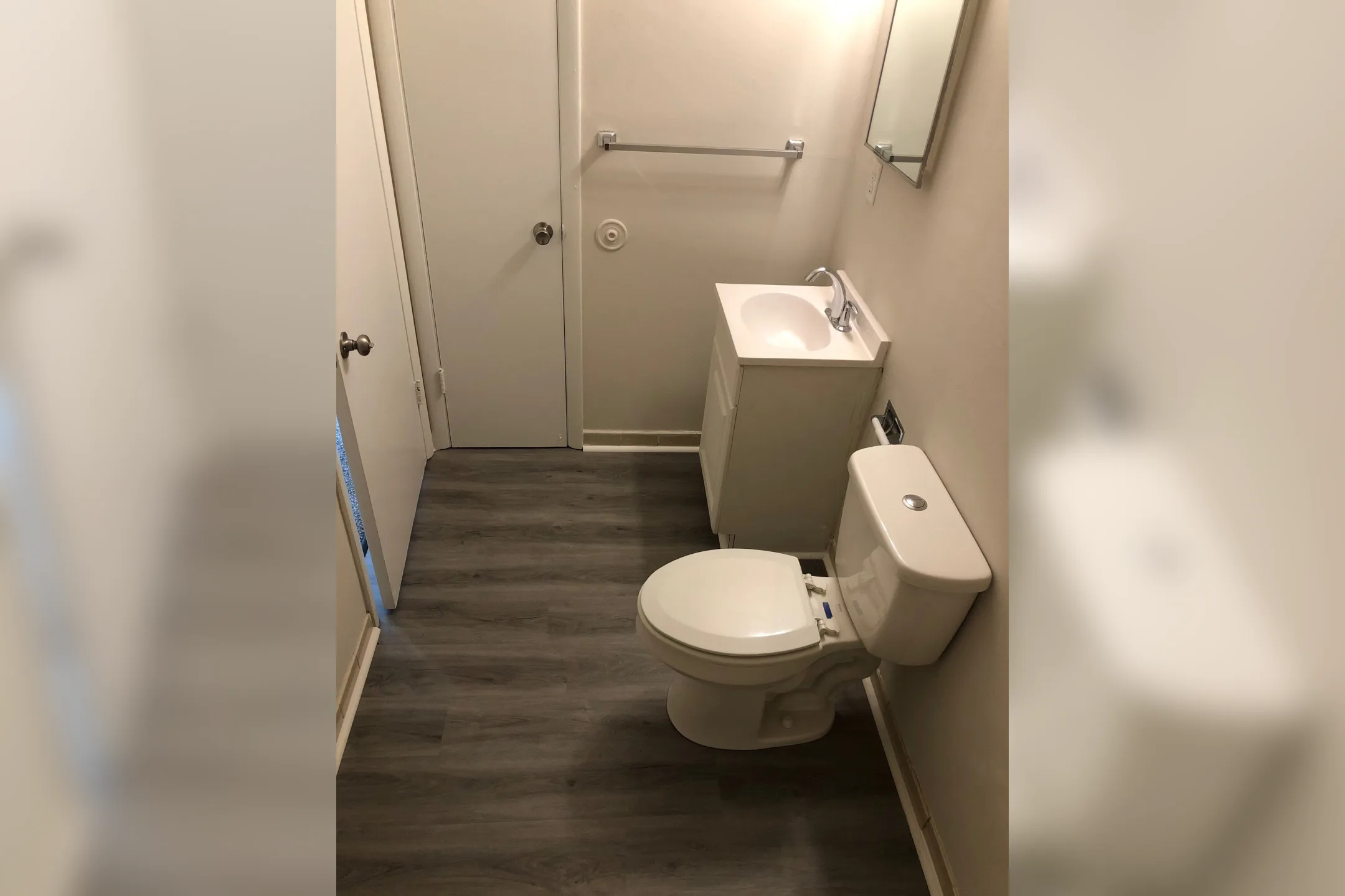Bathroom - Grey Parc Apartments - Rossville, GA