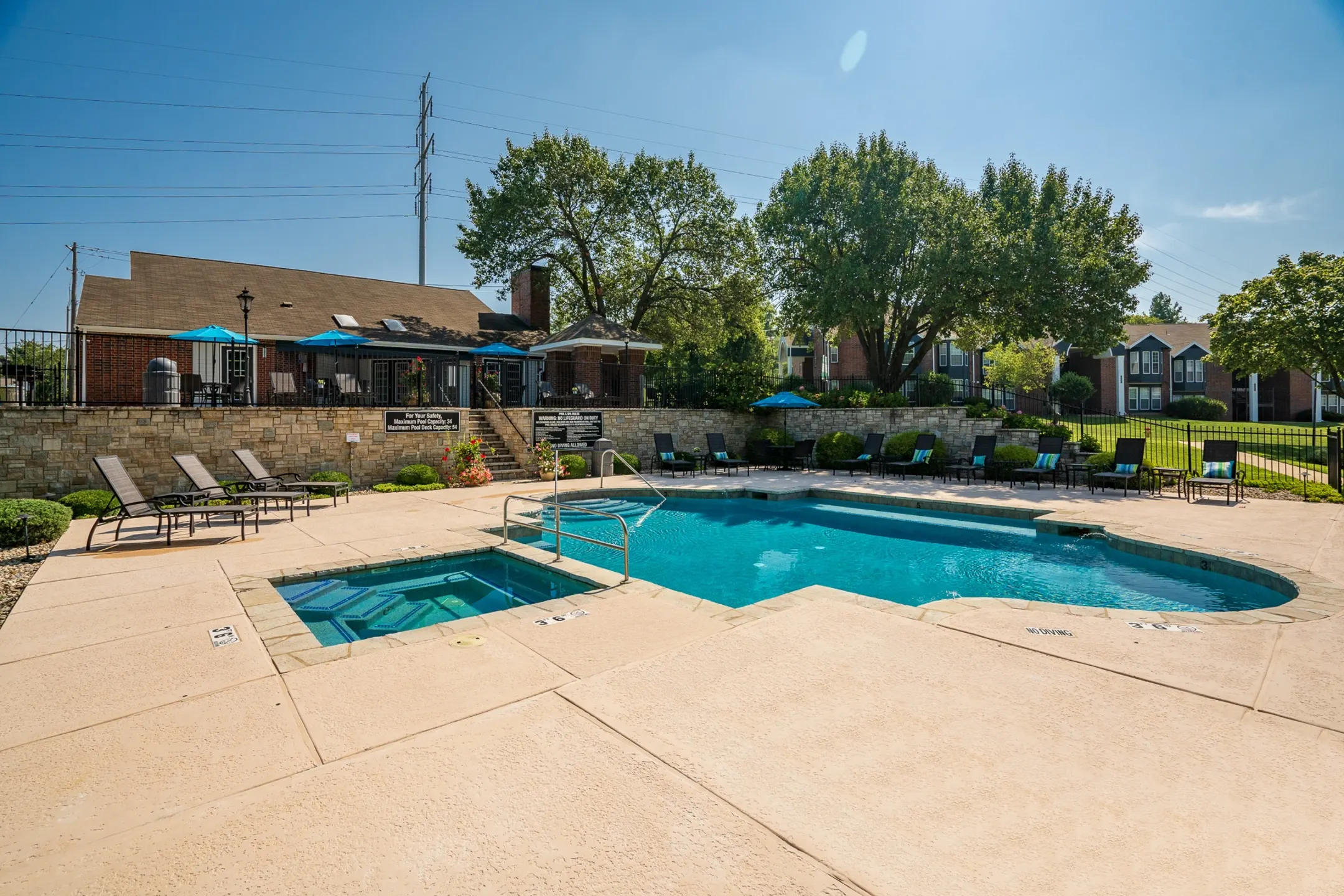 Willowbend Apartments Apartments Chesterfield, MO 63017