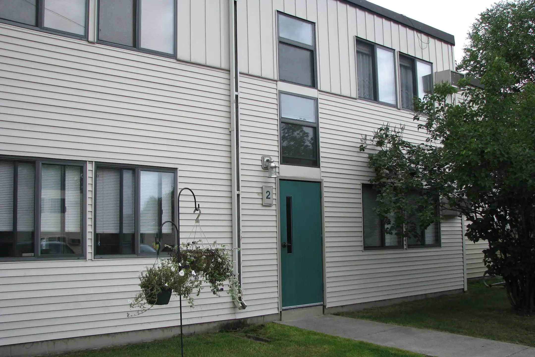 Lakeside Manor 2 2nd St Nw Chisholm, MN Apartments for Rent Rent.