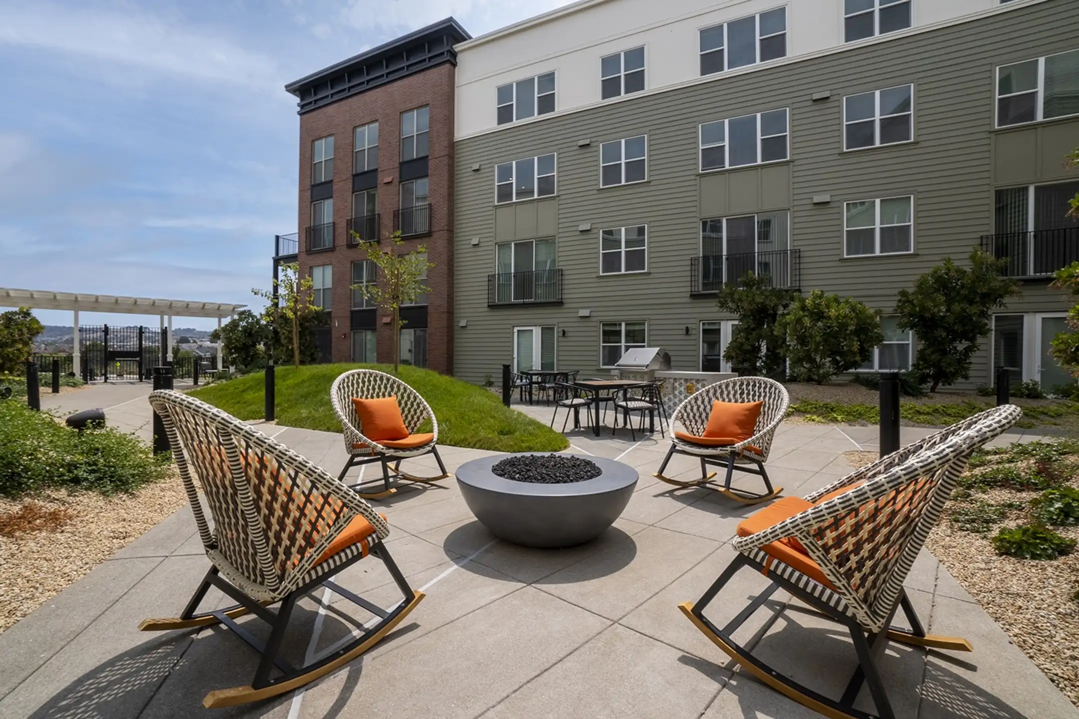 The Grand Apartments Hercules, CA 94547