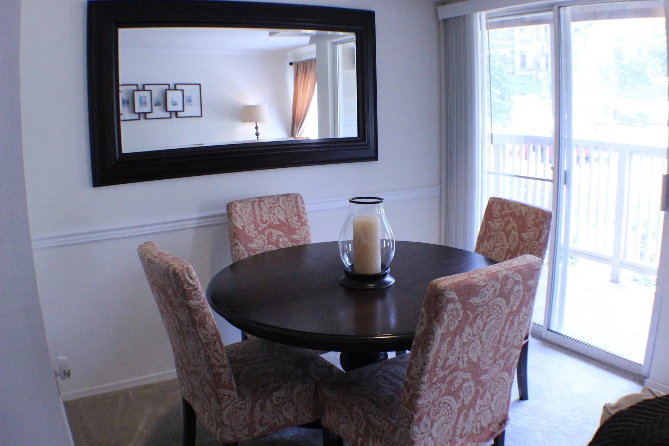 Lincoln Woods Apartments Lafayette Hill, PA 19444