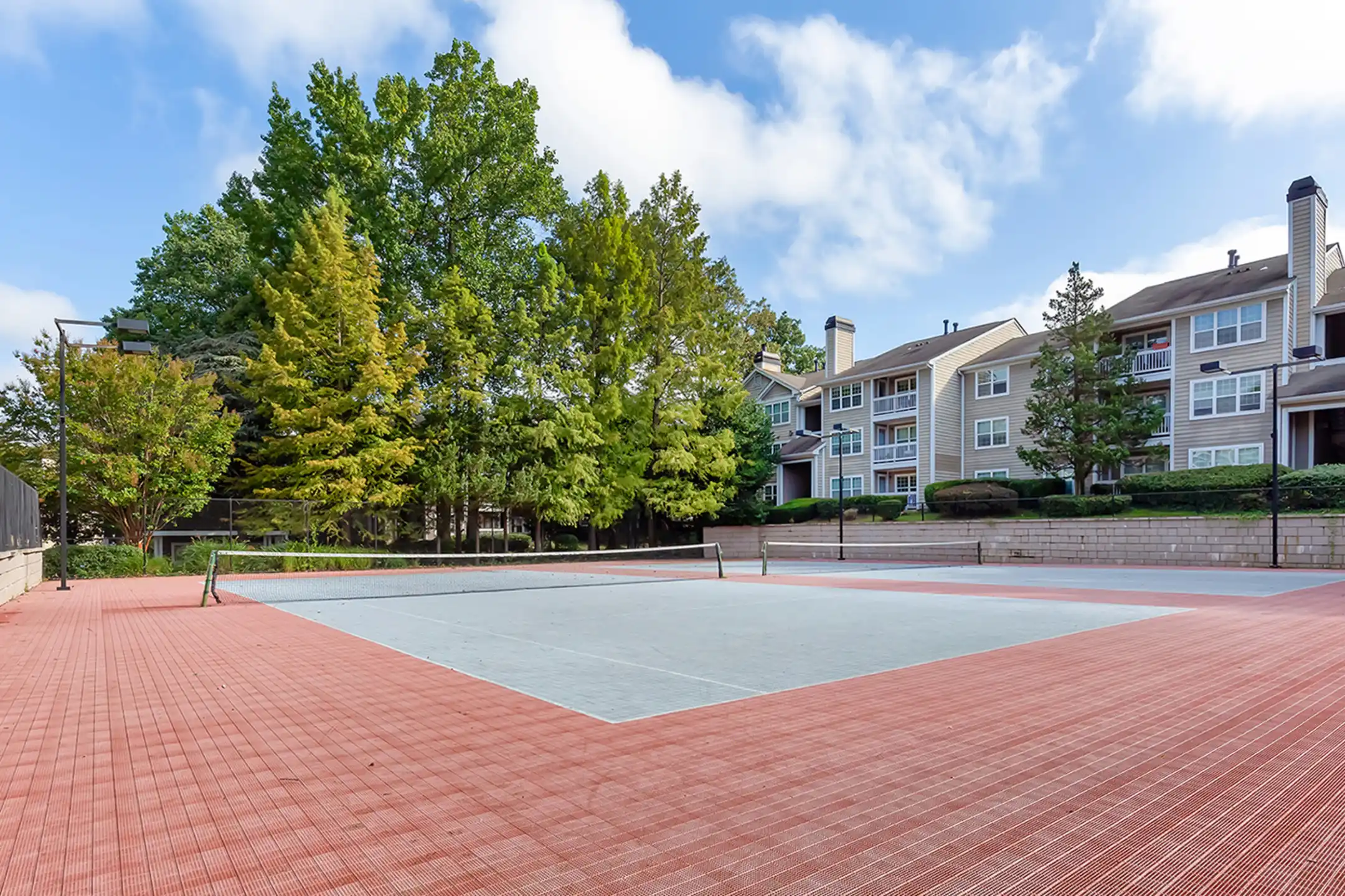 The Courts at Fair Oaks Apartments Fairfax VA 22030