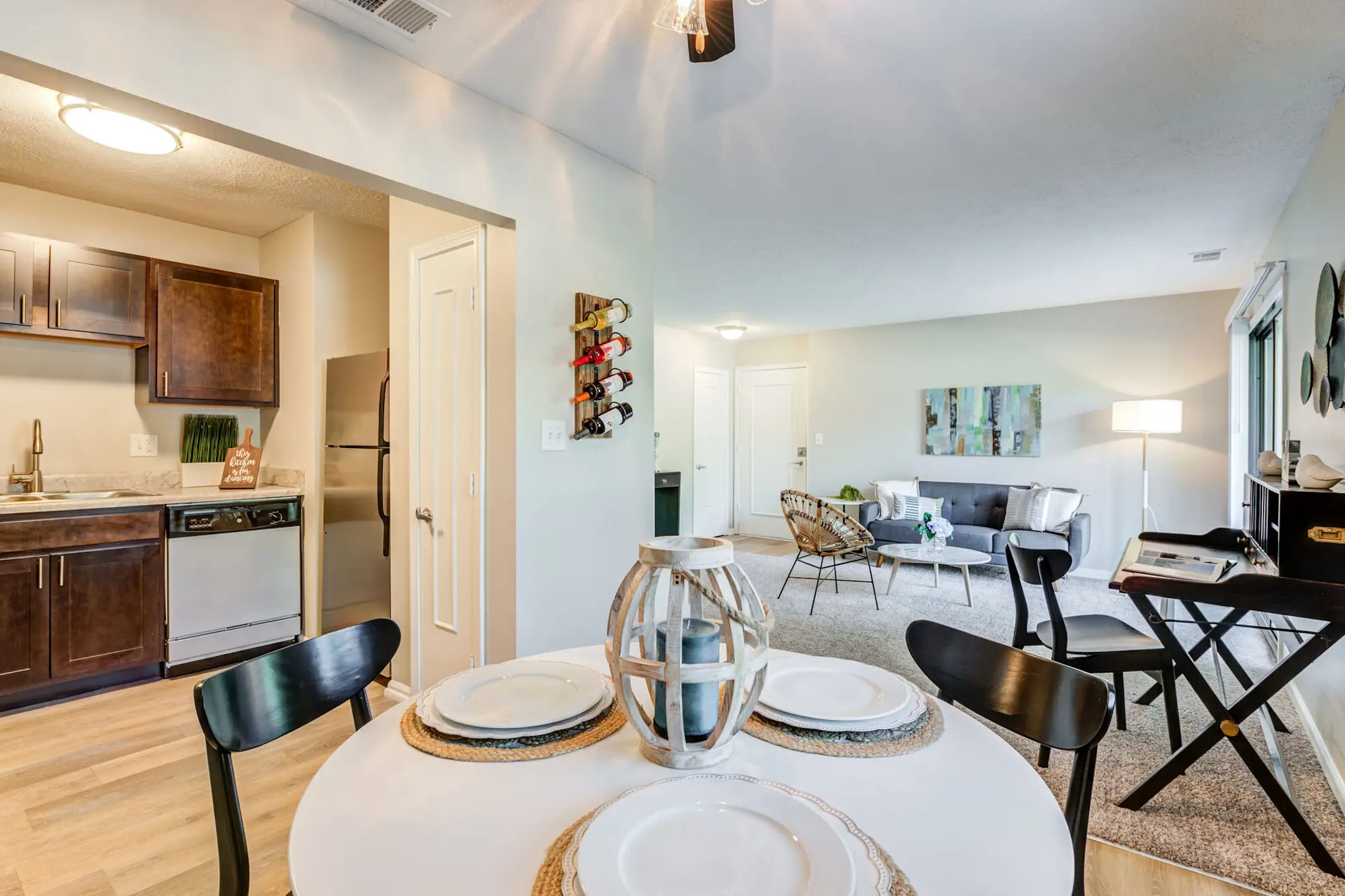 Valle Vista Armes 610 Paradise Ct Greenwood, IN Apartments for Rent