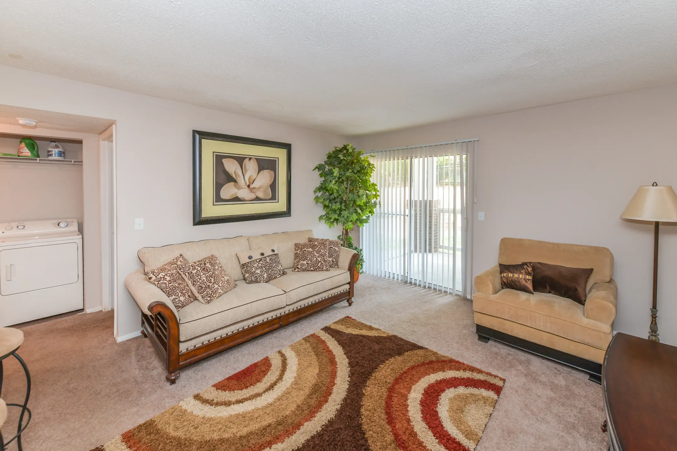 The Oasis At Regal Oaks Apartments - Charlotte, NC 28212