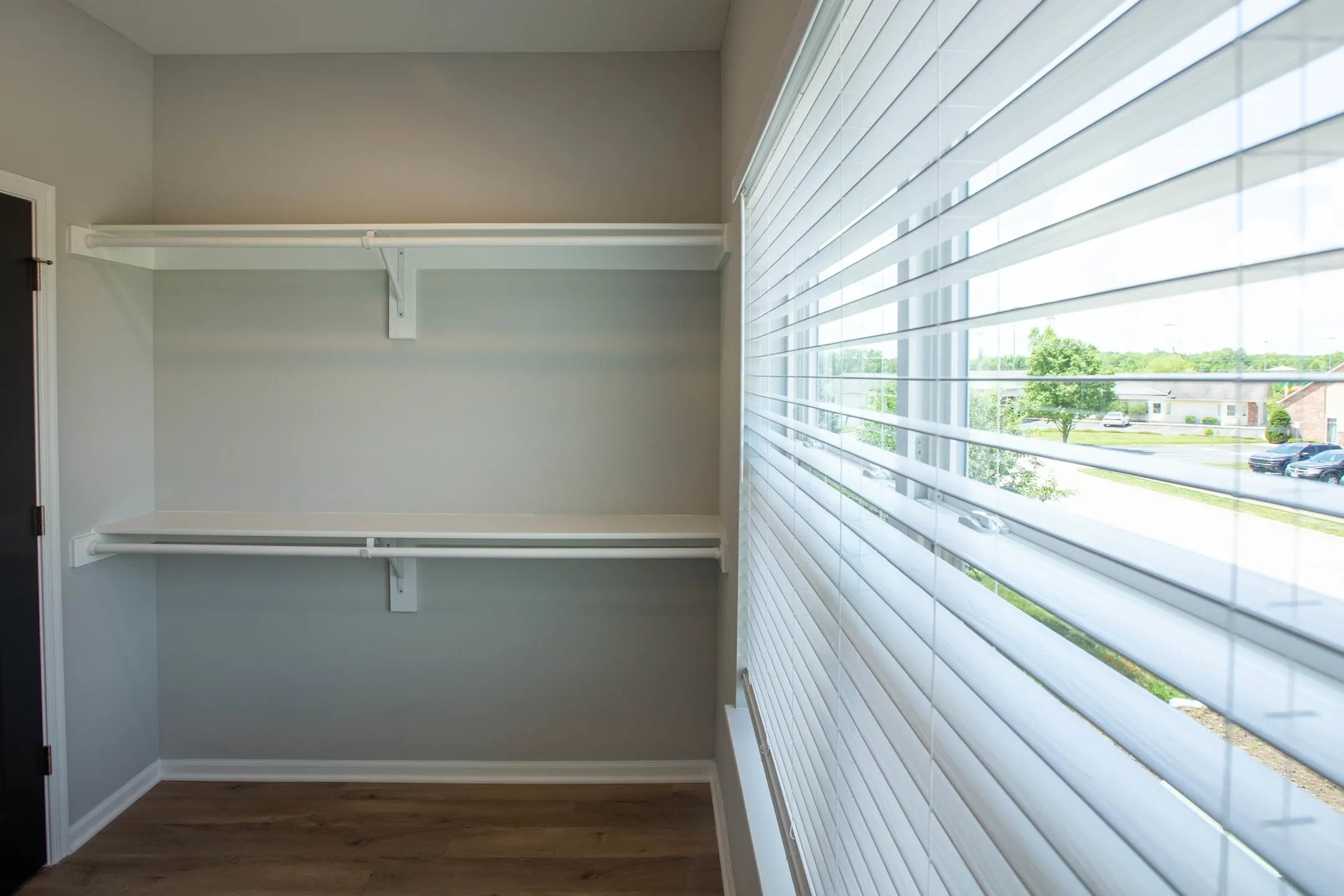 The Lofts at Old Towne 355 Eagles Pkwy 3107 Grain Valley, MO