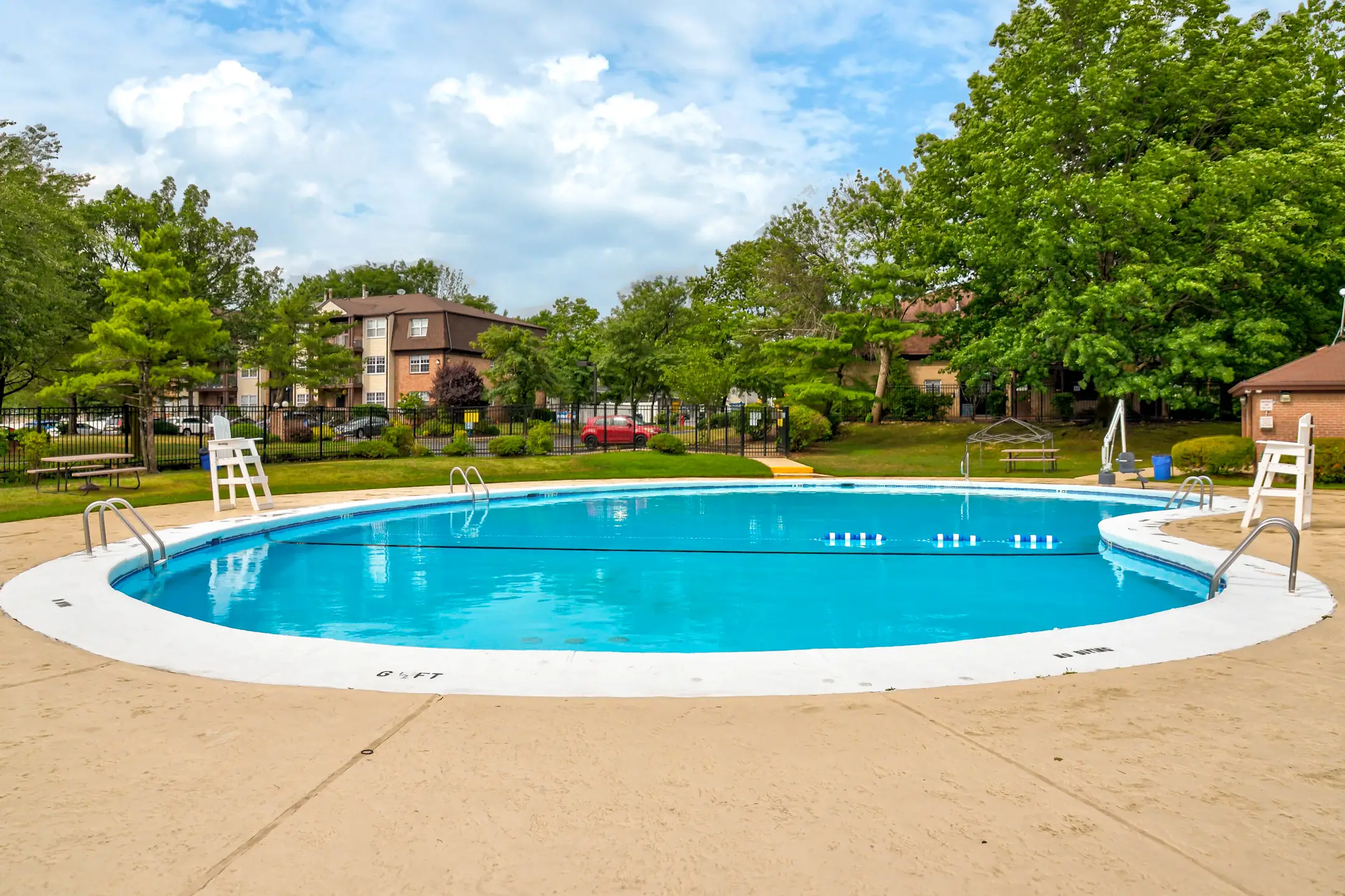 Green Plaza Apartments Iselin, NJ 08830