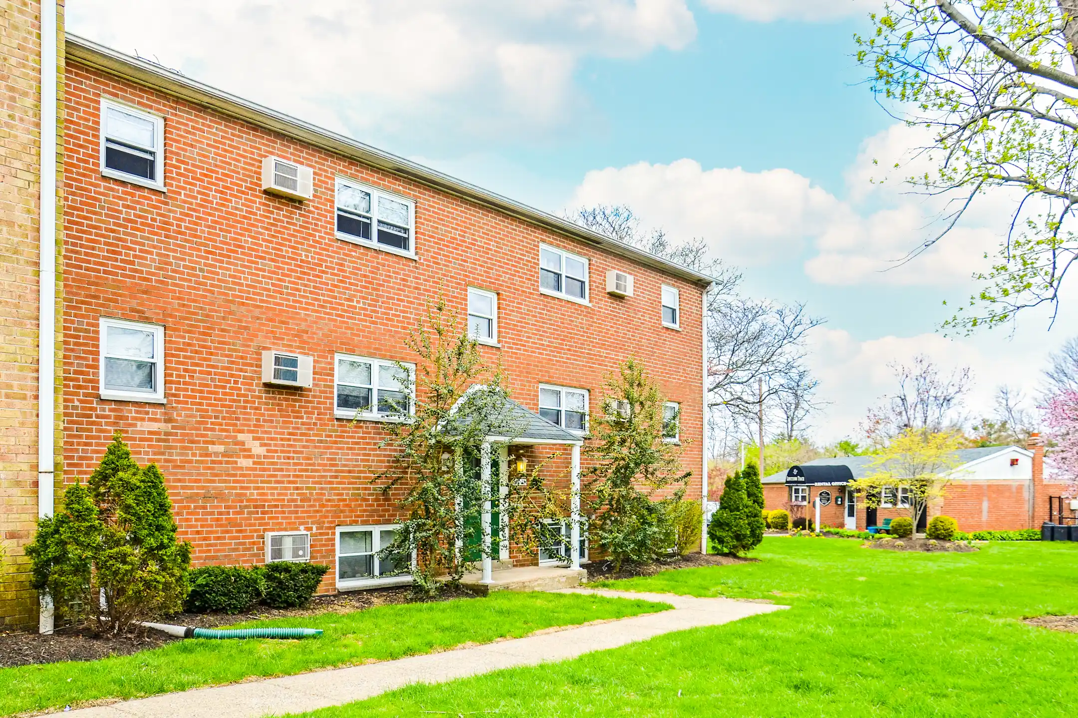 Levittown Trace Apartments 3000 Ford Rd Bristol, PA Apartments for Rent Rent.