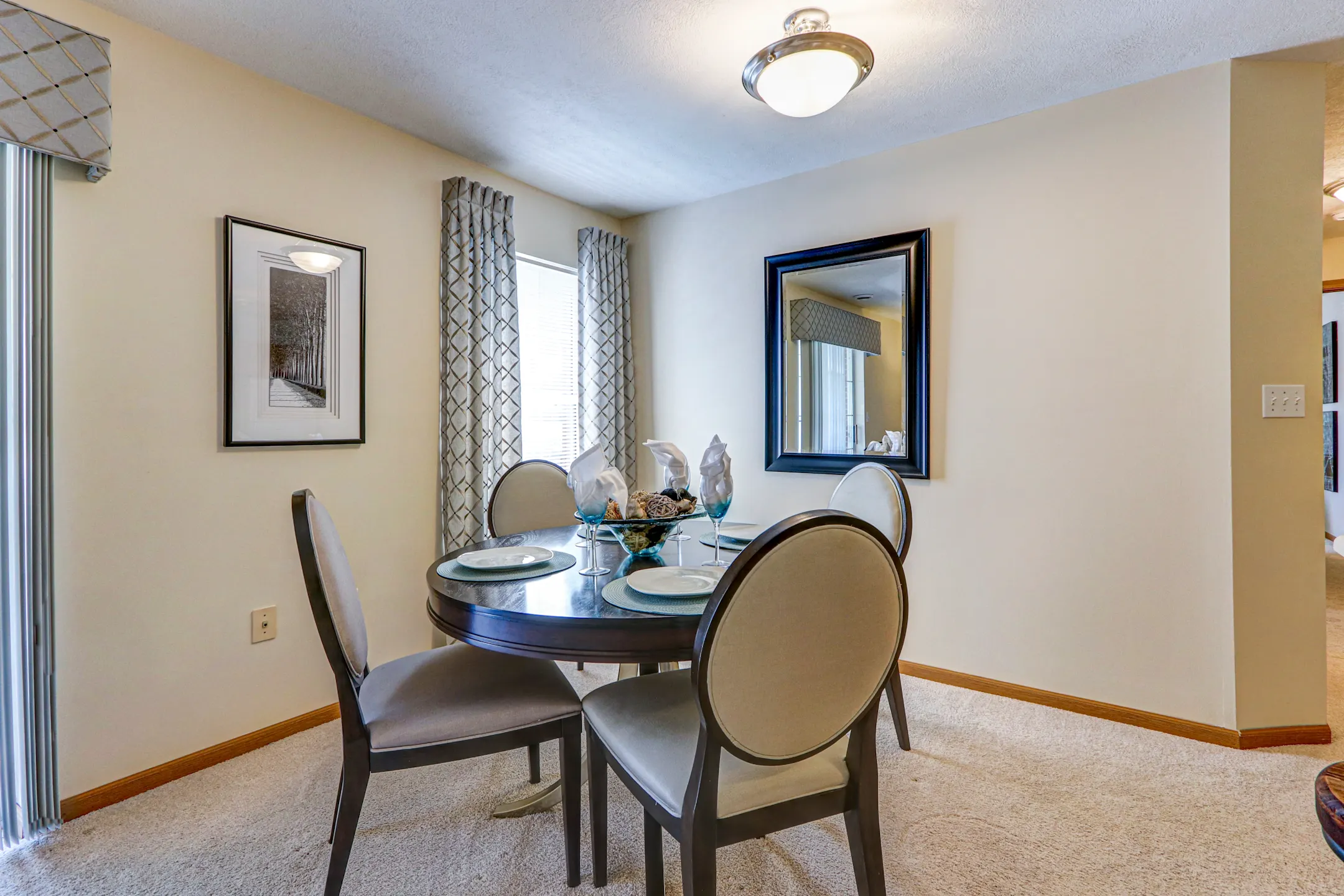 Devlins Pointe Apartments 2735 Westminster Cir Allison Park, PA