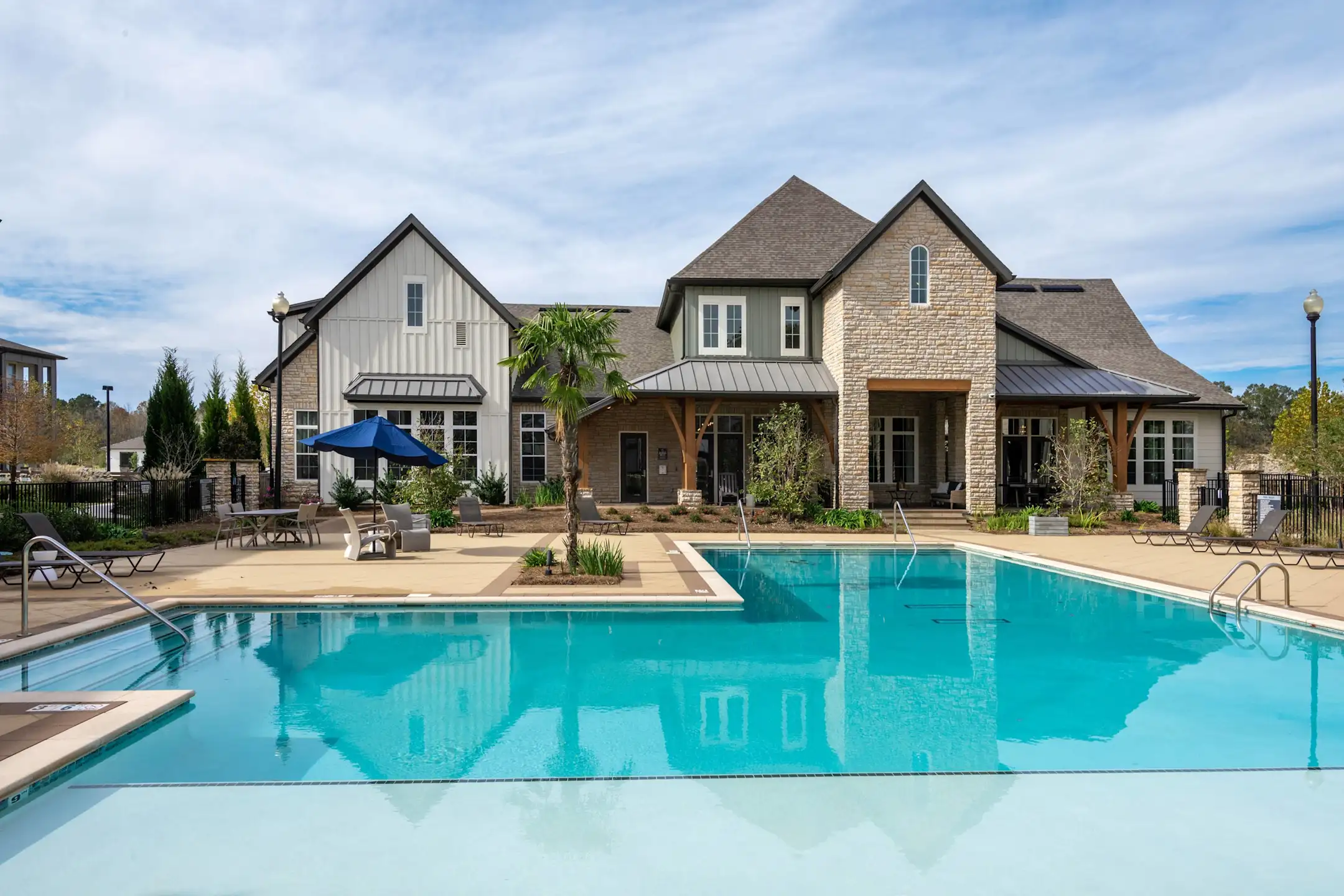 Tapestry Long Farm 16333 Columns Way Baton Rouge, LA Apartments for