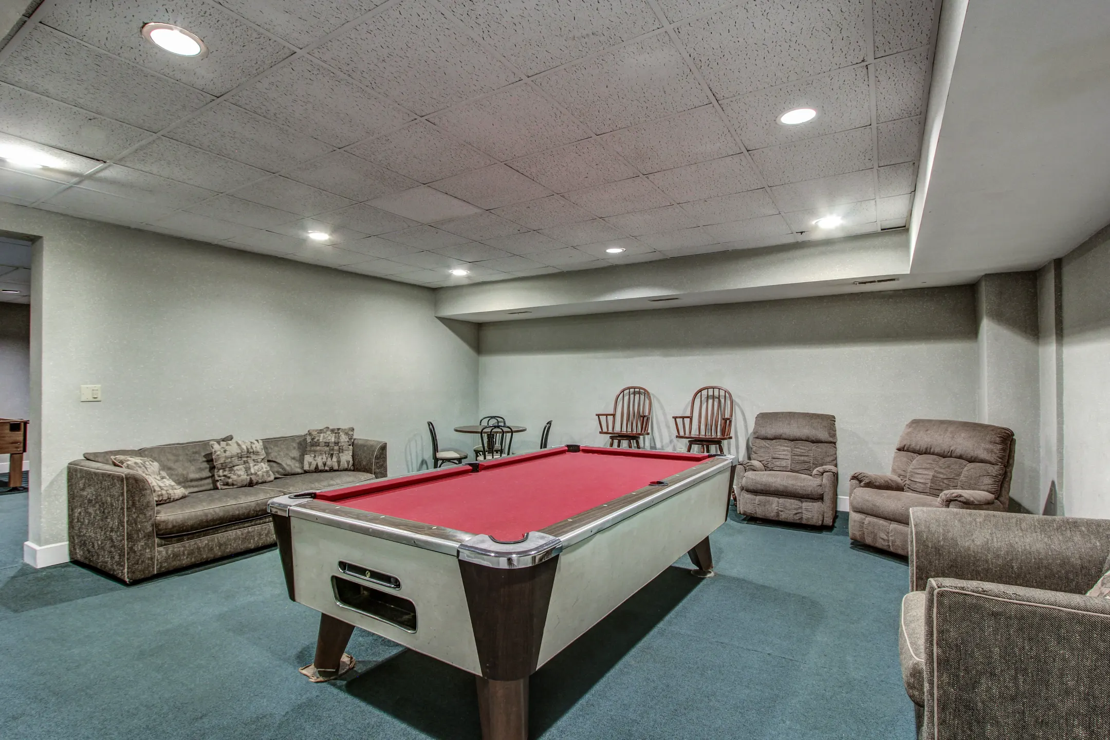 Gaming Center - Portage Towers - Cuyahoga Falls, OH