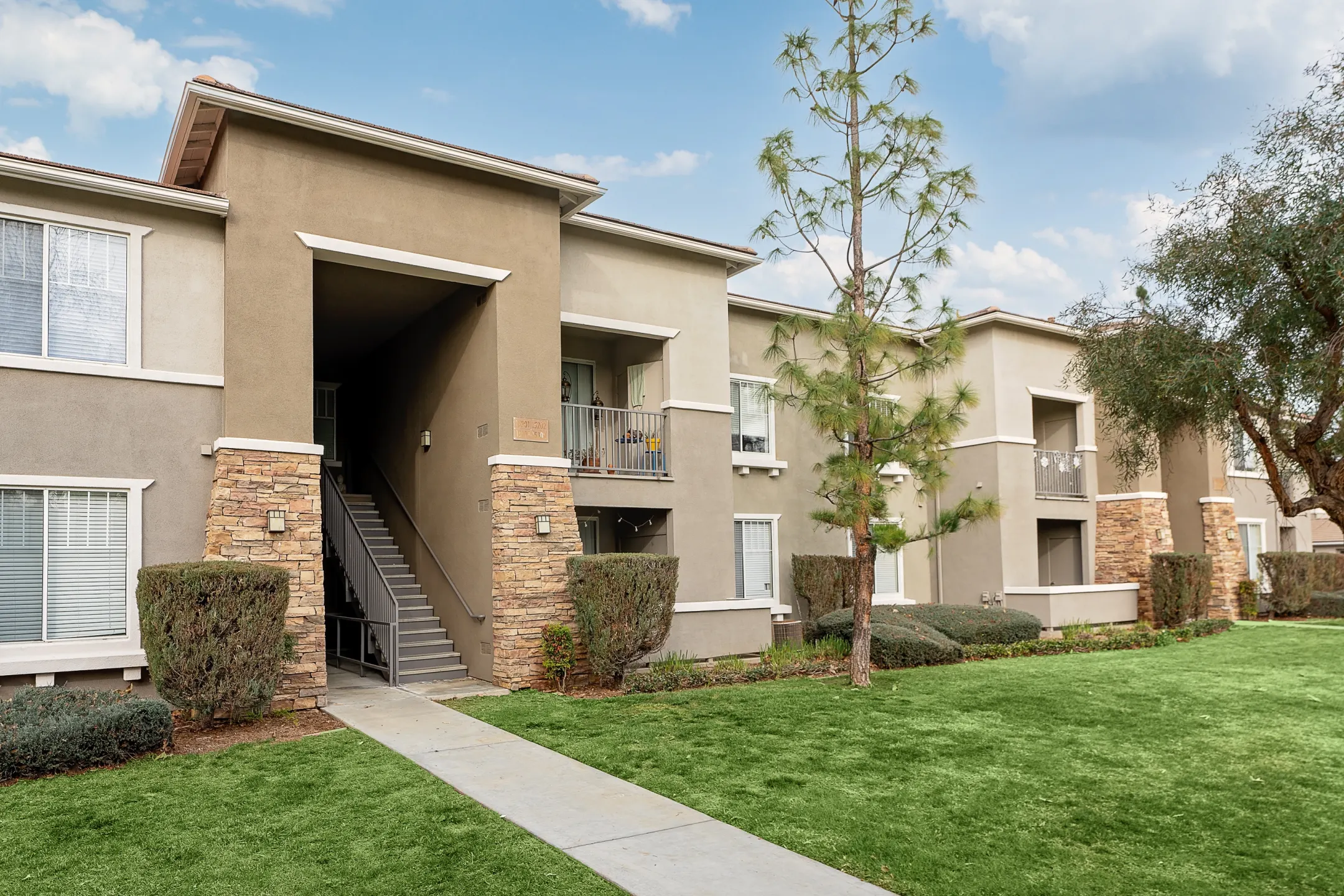 Camino Real Apartments - Rancho Cucamonga, CA 91730