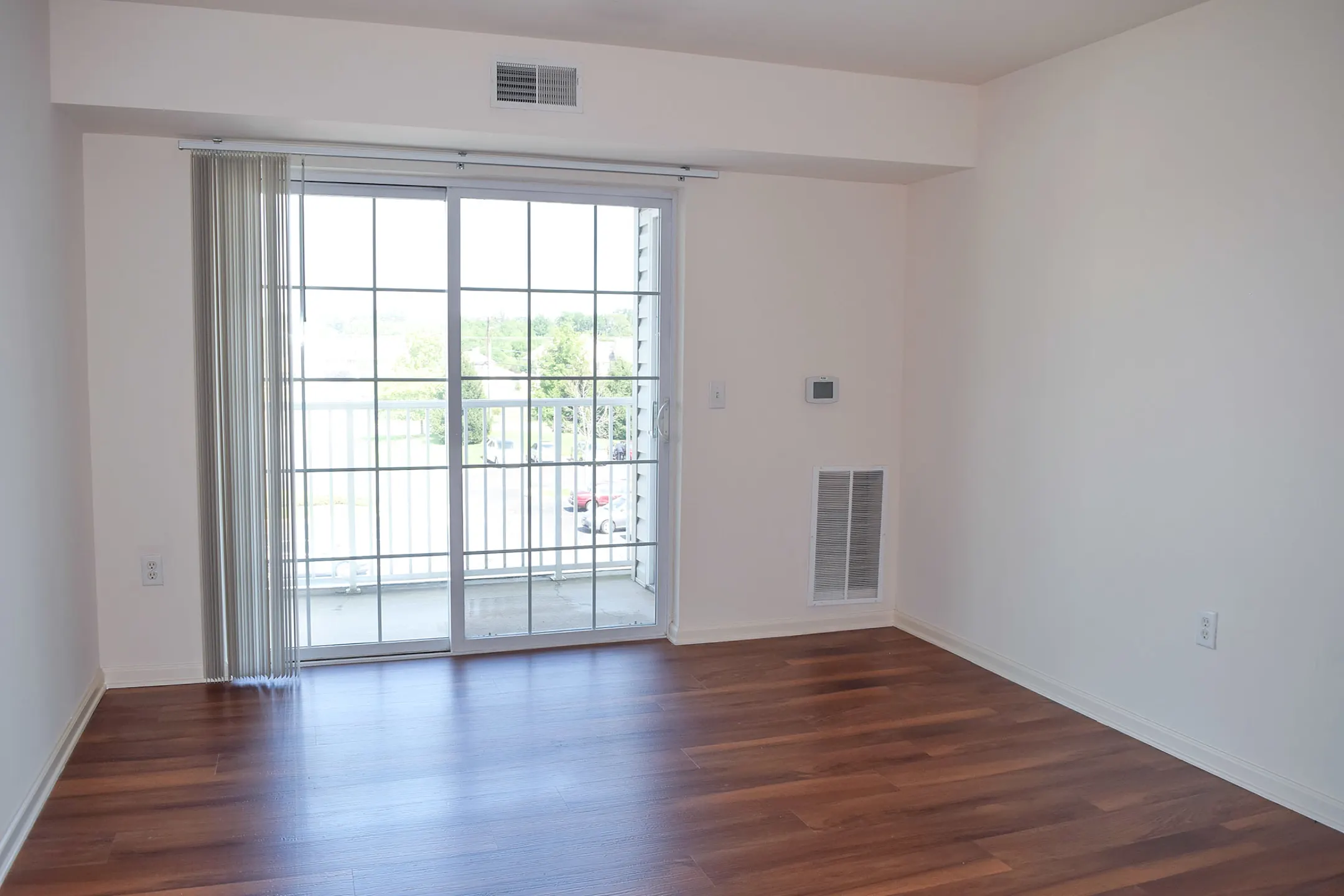 Birchwood at Hopewell 55+ 725 Denow Rd Pennington, NJ Apartments