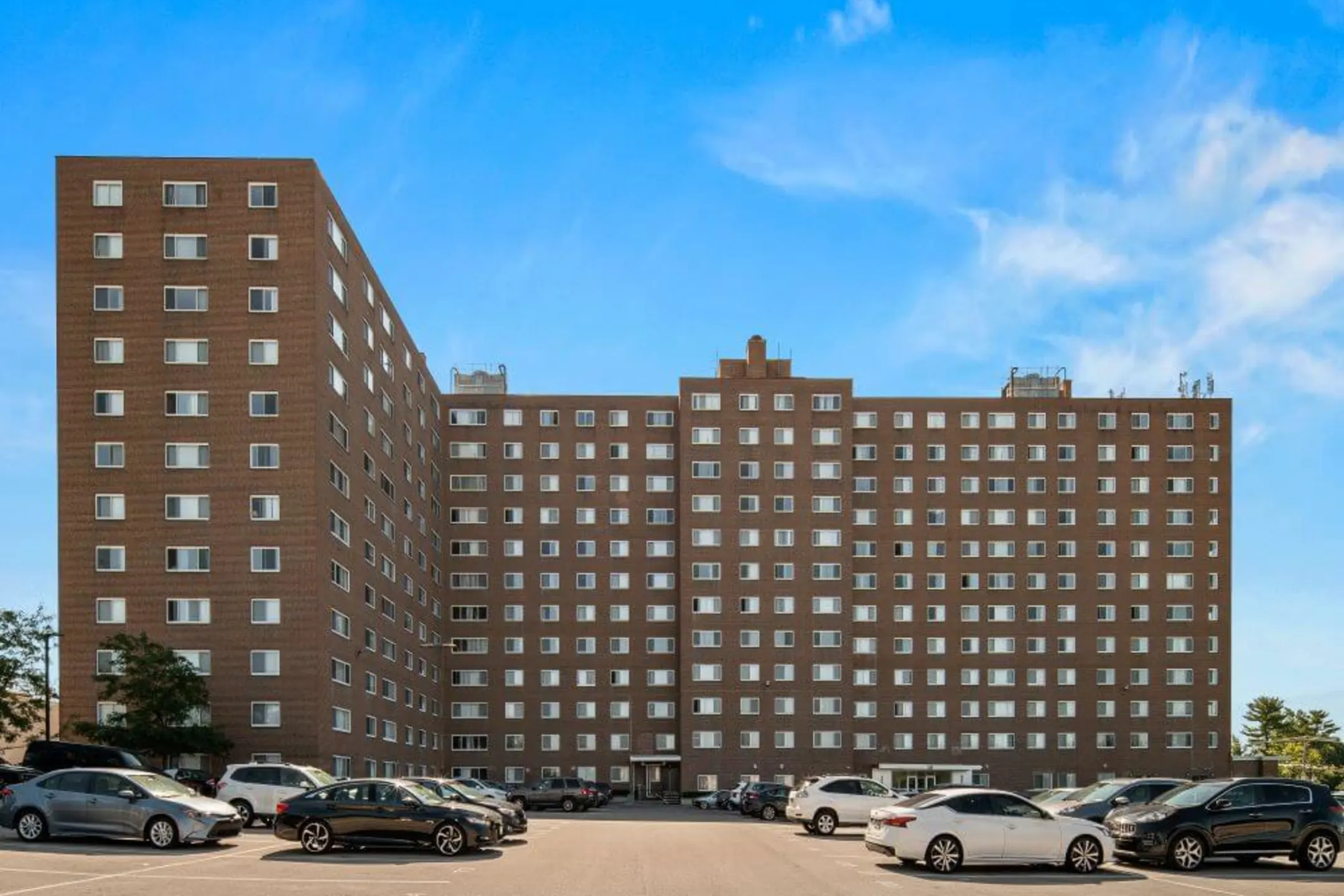 100 York Apartments Jenkintown, PA 19046