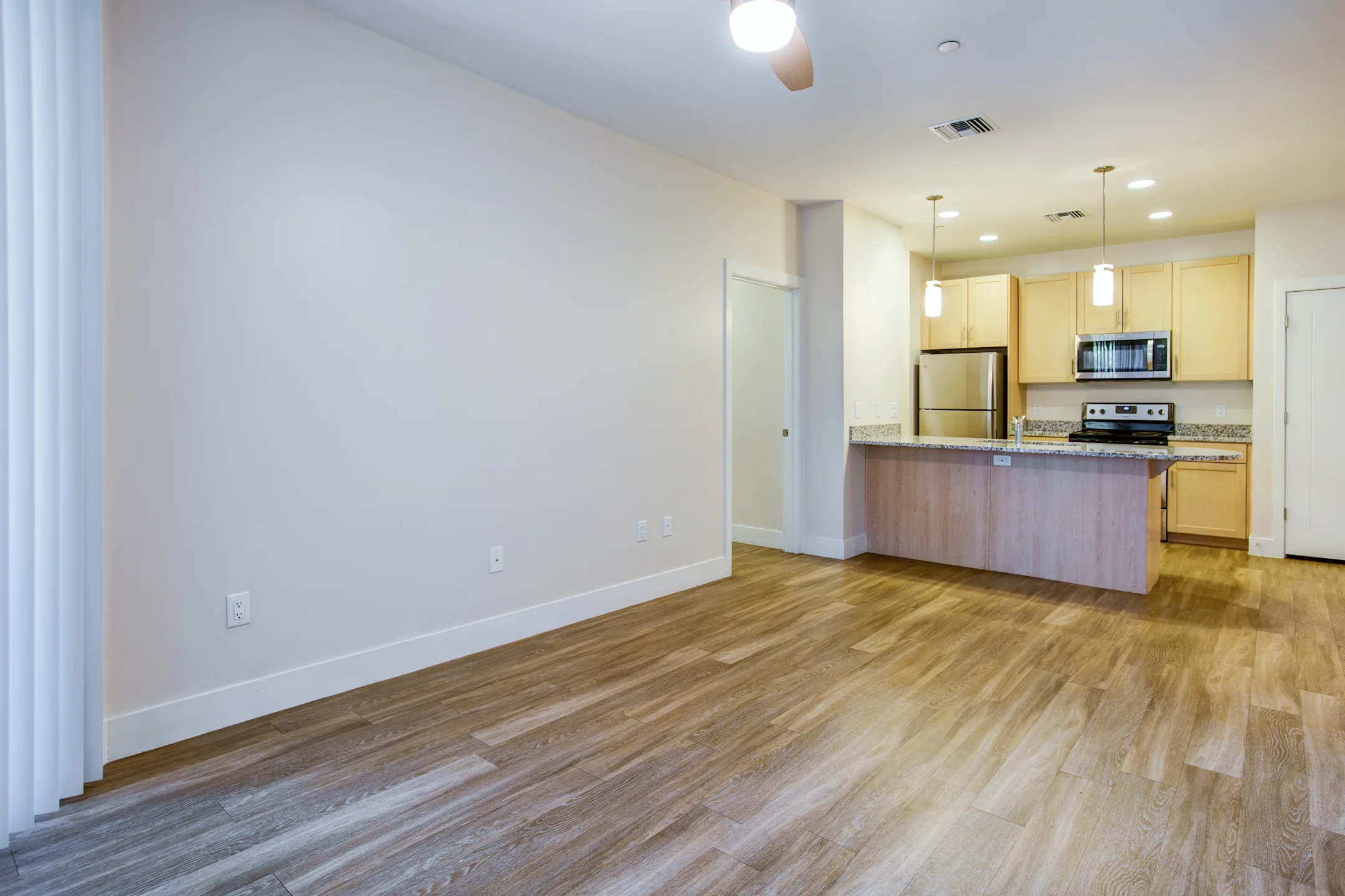 Living Room - Mountain Trail - Flagstaff, AZ