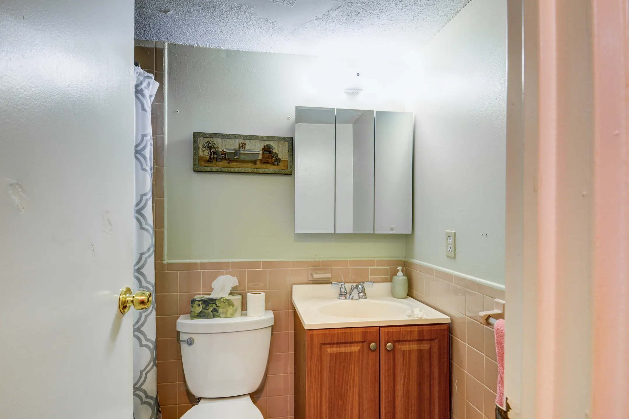 Bathroom - Parkwood Drive Apartments - Malden, MA