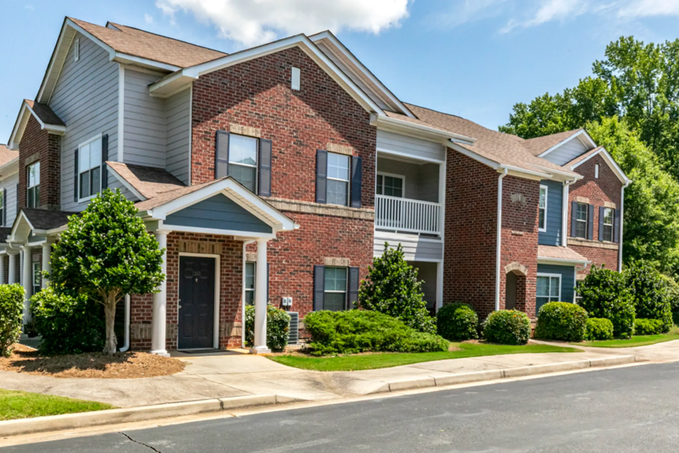 Halston South Point Apartment Homes Apartments McDonough, GA 30253