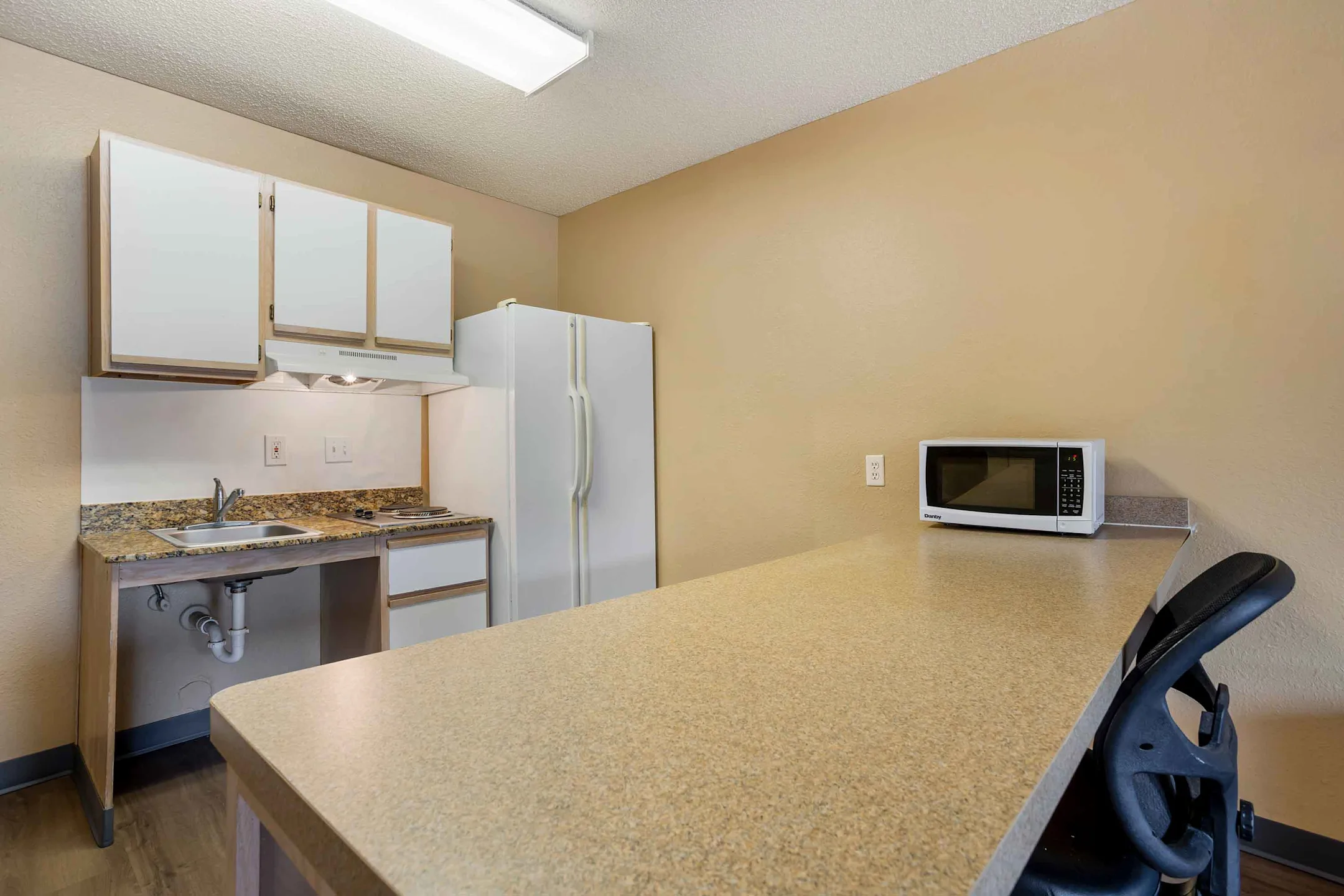 Kitchen - Furnished Studio - Houston - Sugar Land - Sugar Land, TX