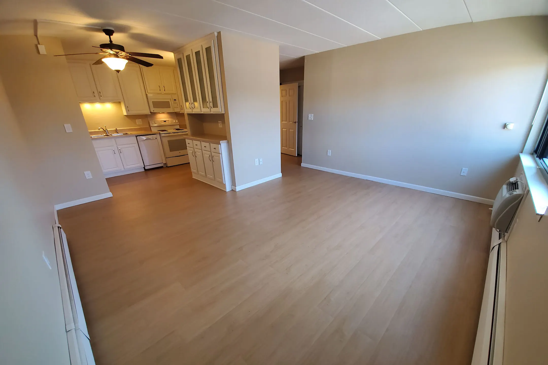 Lincoln Center Senior Apartments 100 North Central Avenue Chisholm