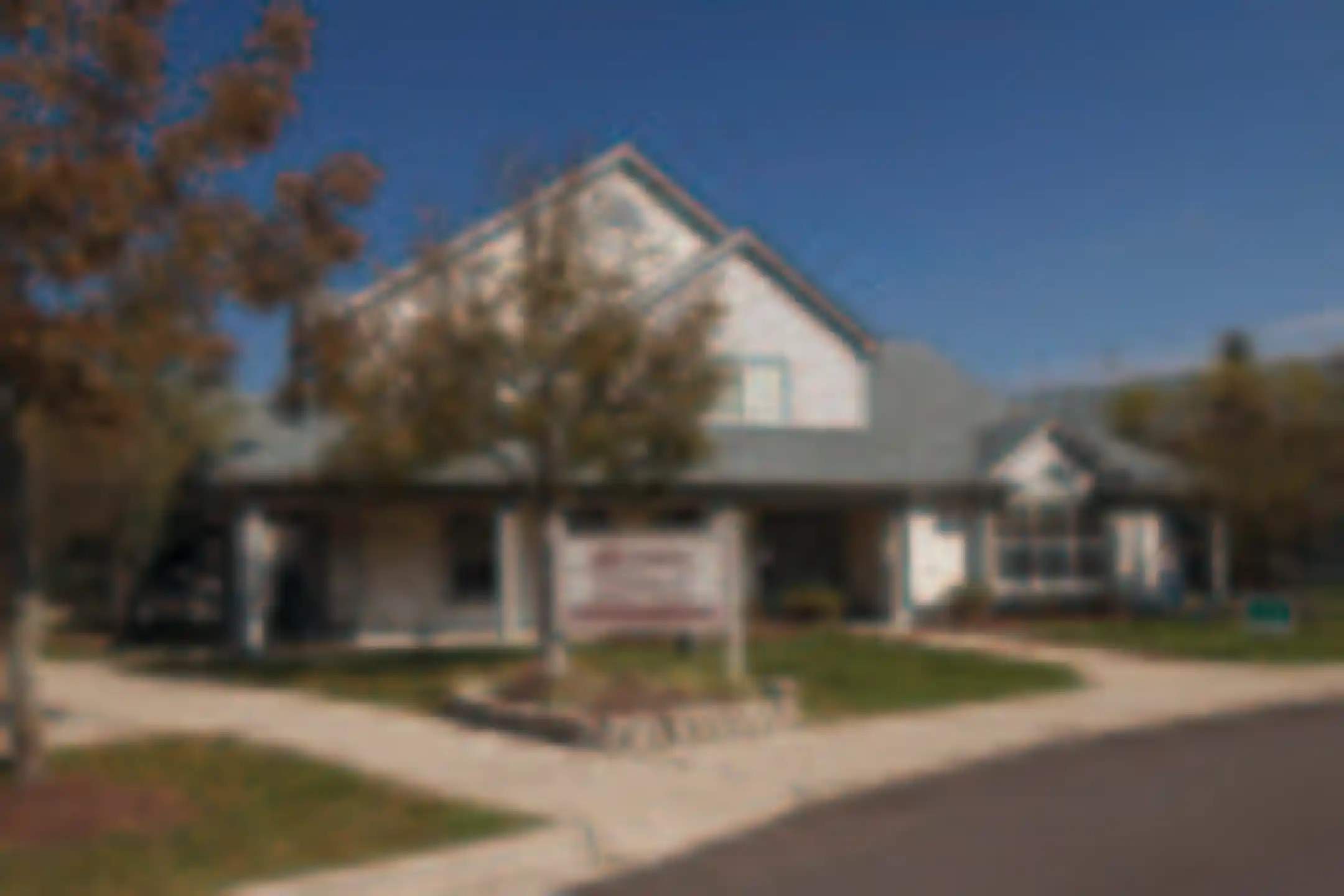 Pineshores Apartments Apartments Flint, MI 48504