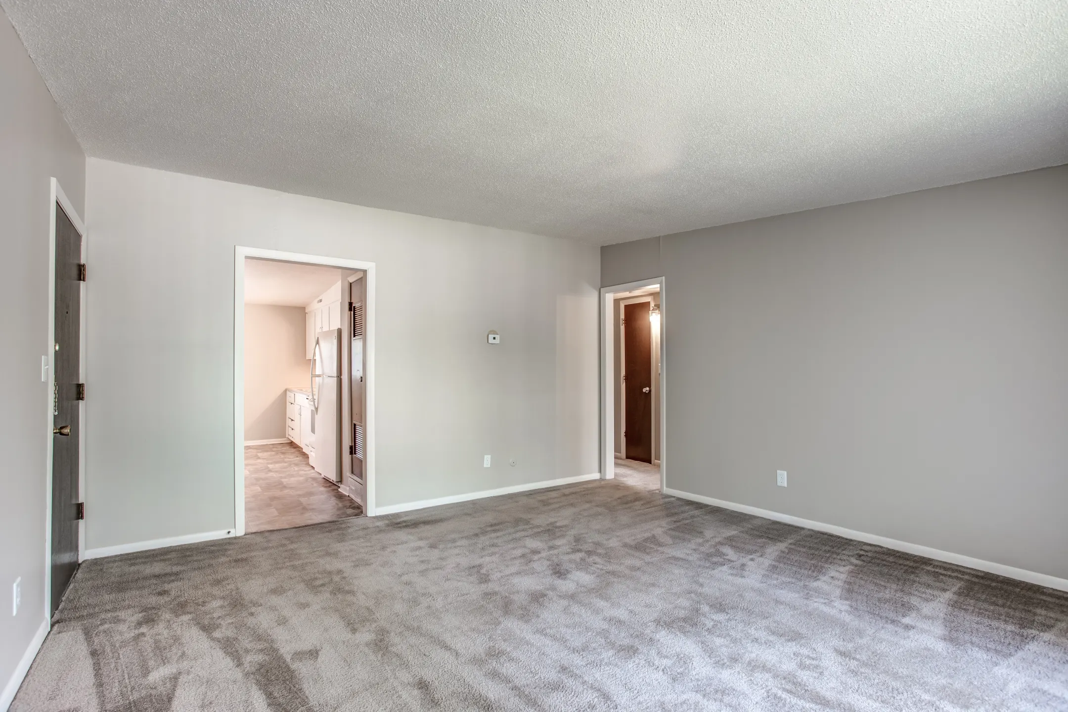 Crysler Plaza West and Crysler Plaza East 1240012519 East 40th