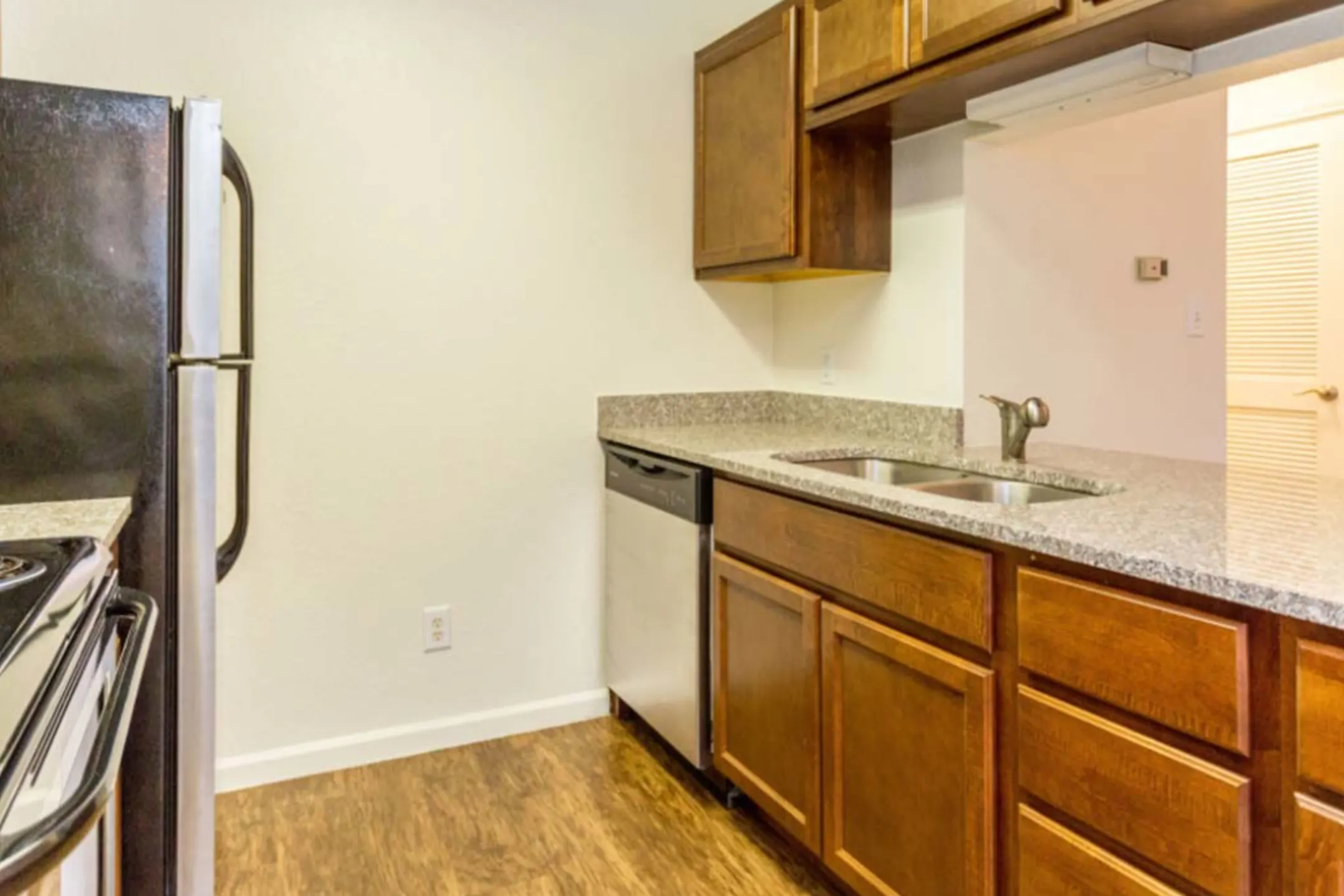 Bexley Village Apartments Greenwood, IN 46143