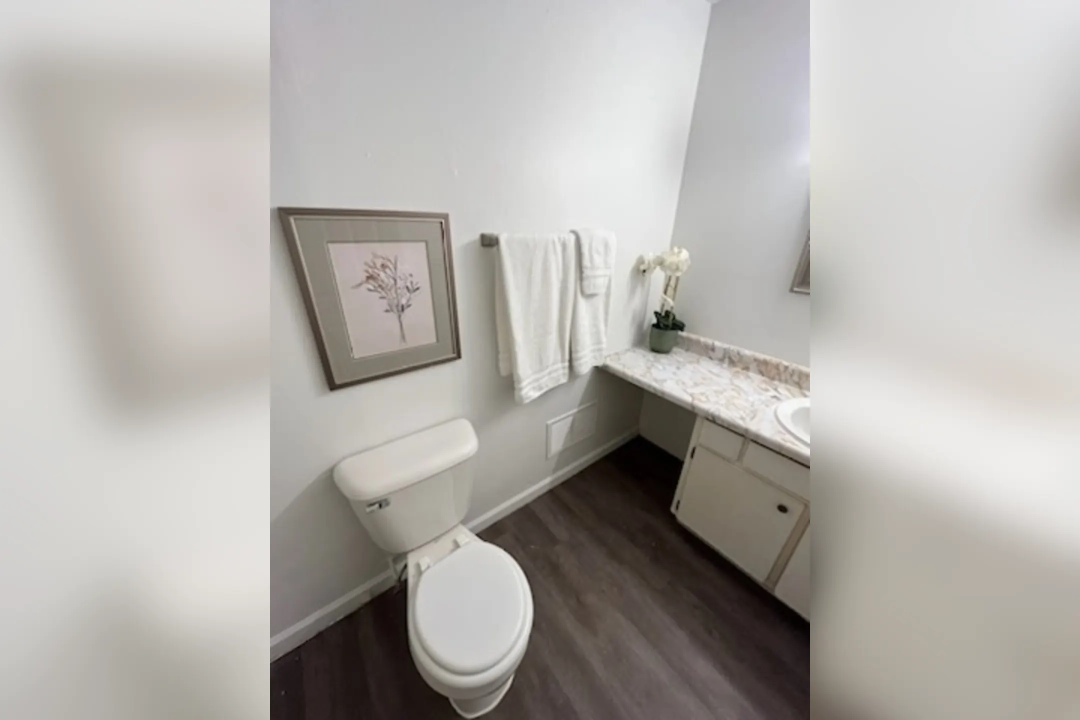 Washington Arms Apartments Apartments Monroe, MI 48161