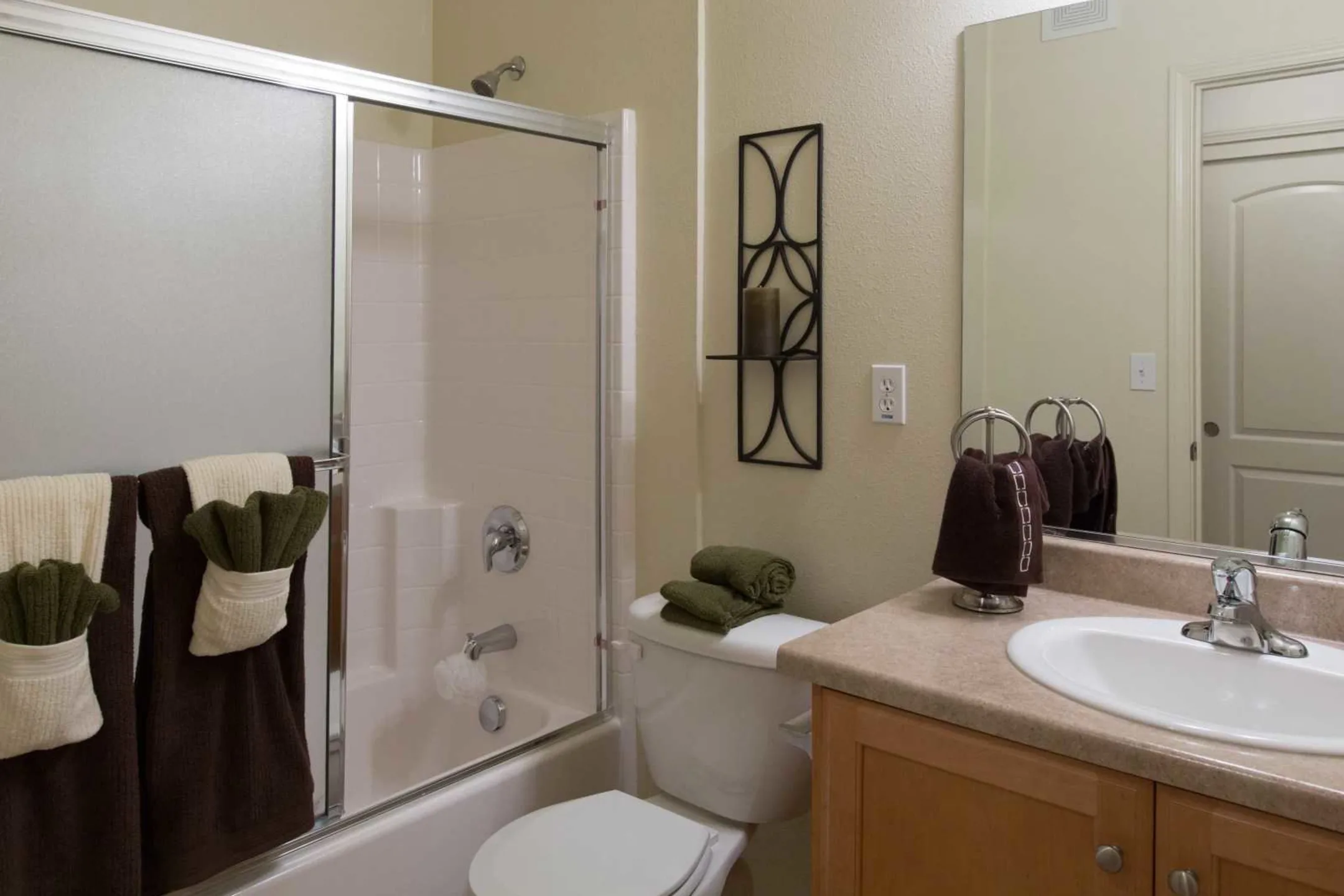 Bathroom - Palmilla Luxury Apartment Homes - Fresno, CA