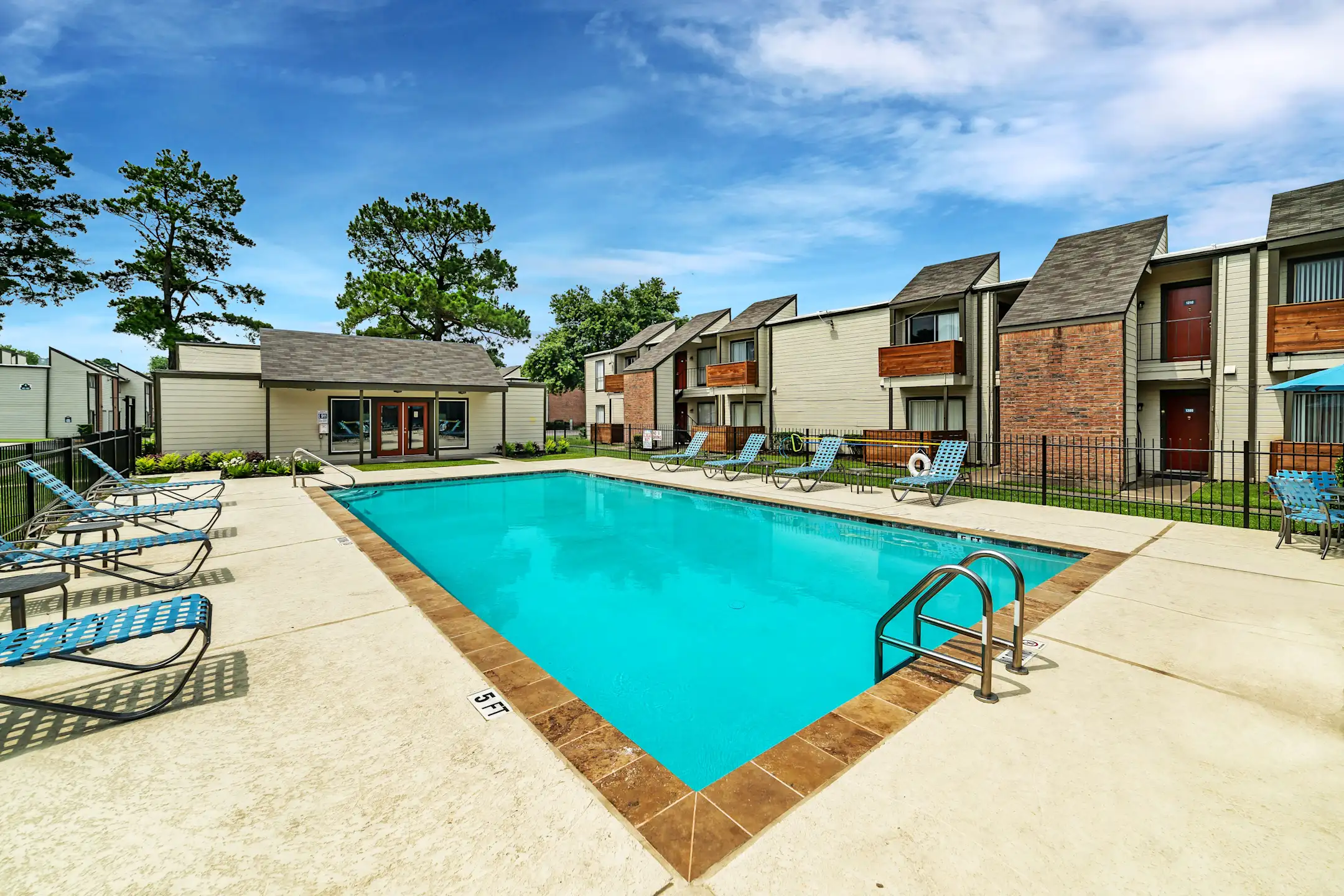 Pool - Aspen - Houston, TX