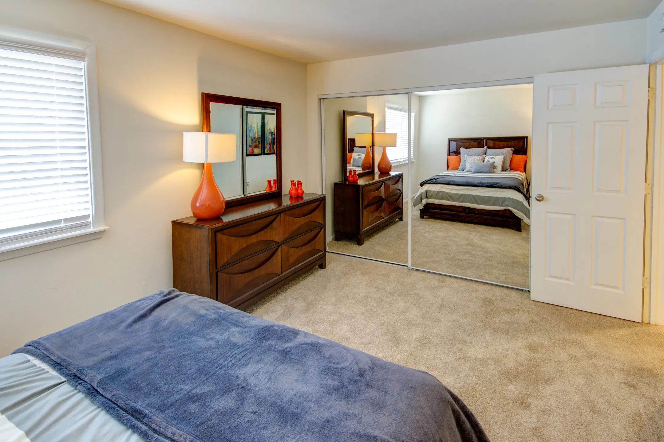 Woods of Castleton 8281 Clearvista Pkwy Indianapolis, IN Apartments