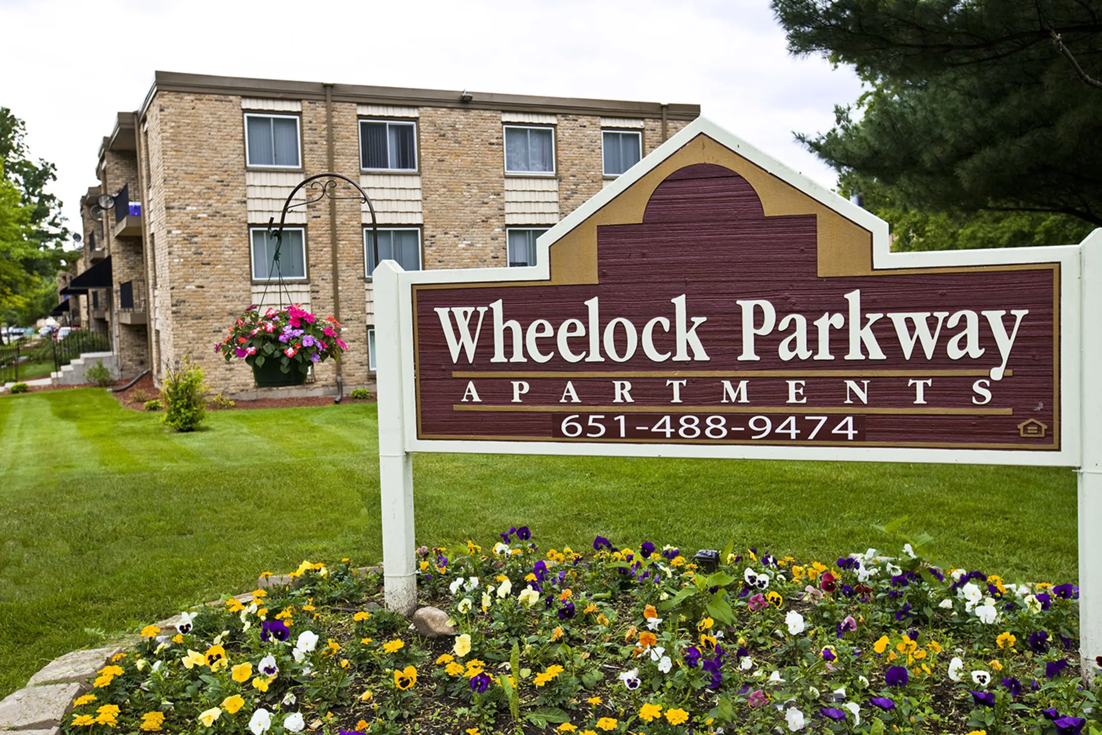 Community Signage - Wheelock Parkway Apartments - Saint Paul, MN