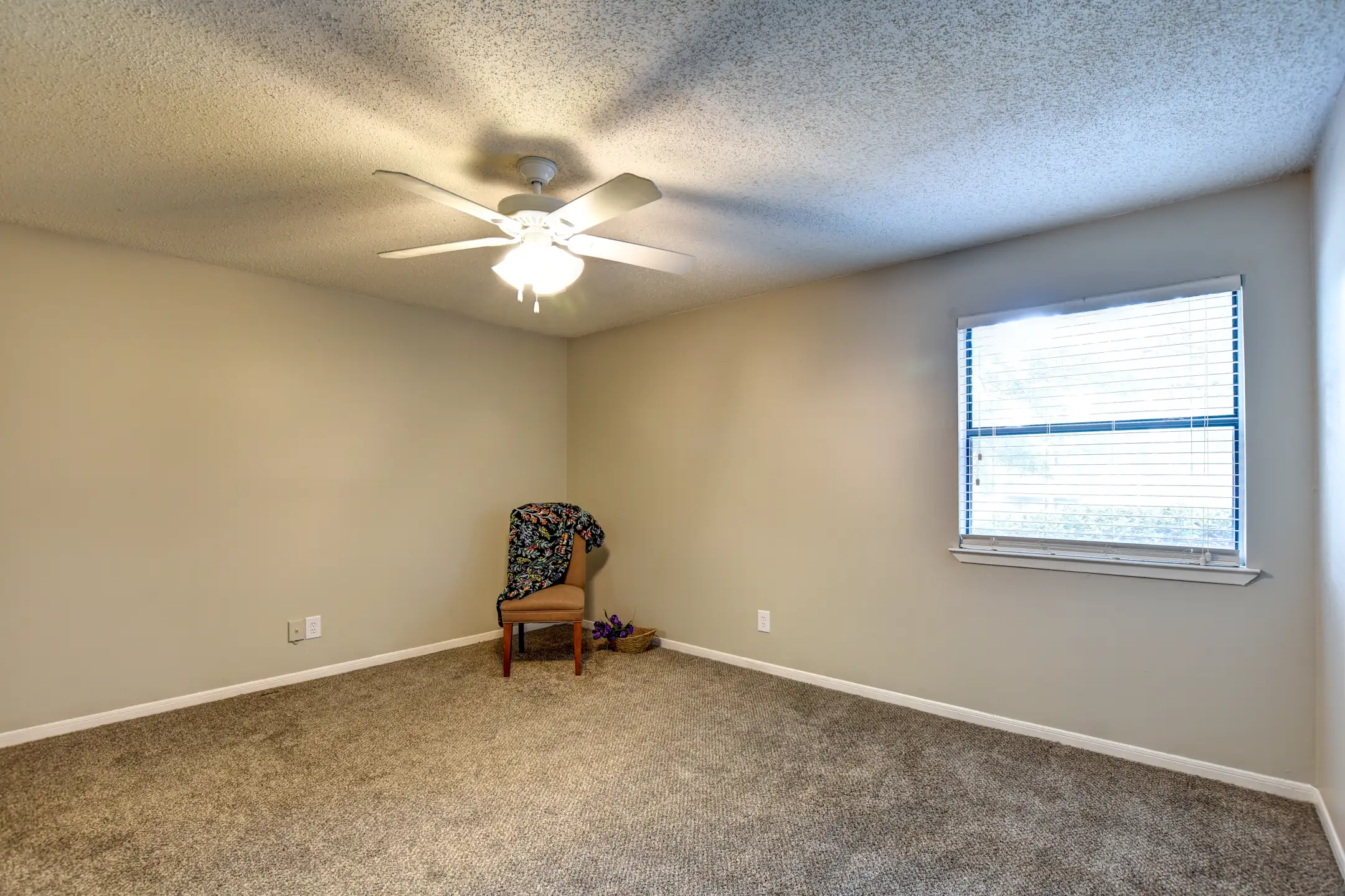 Bedroom - Summer Place - Huntsville, AL