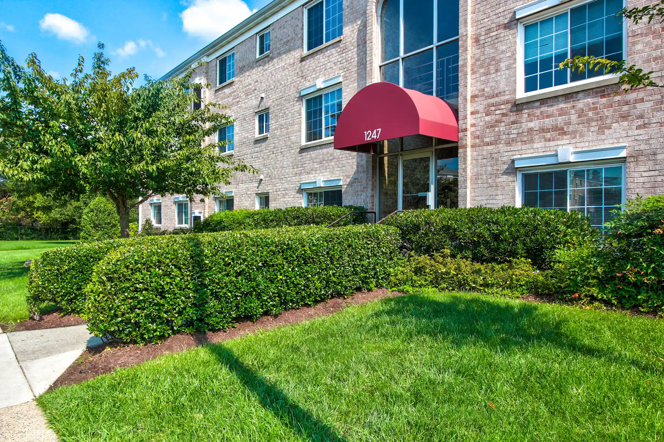 Dulles Glen 1265 Elden St Herndon, VA Apartments for Rent Rent.
